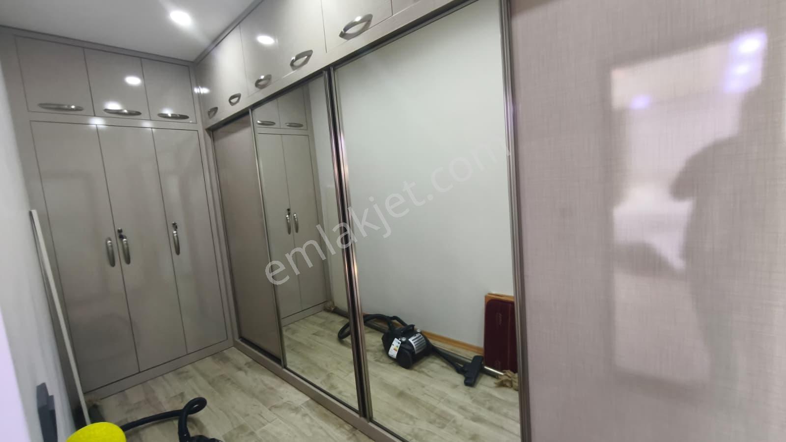 Net Yatırımdan Karşıyakada Süper Villa - Görsel 8