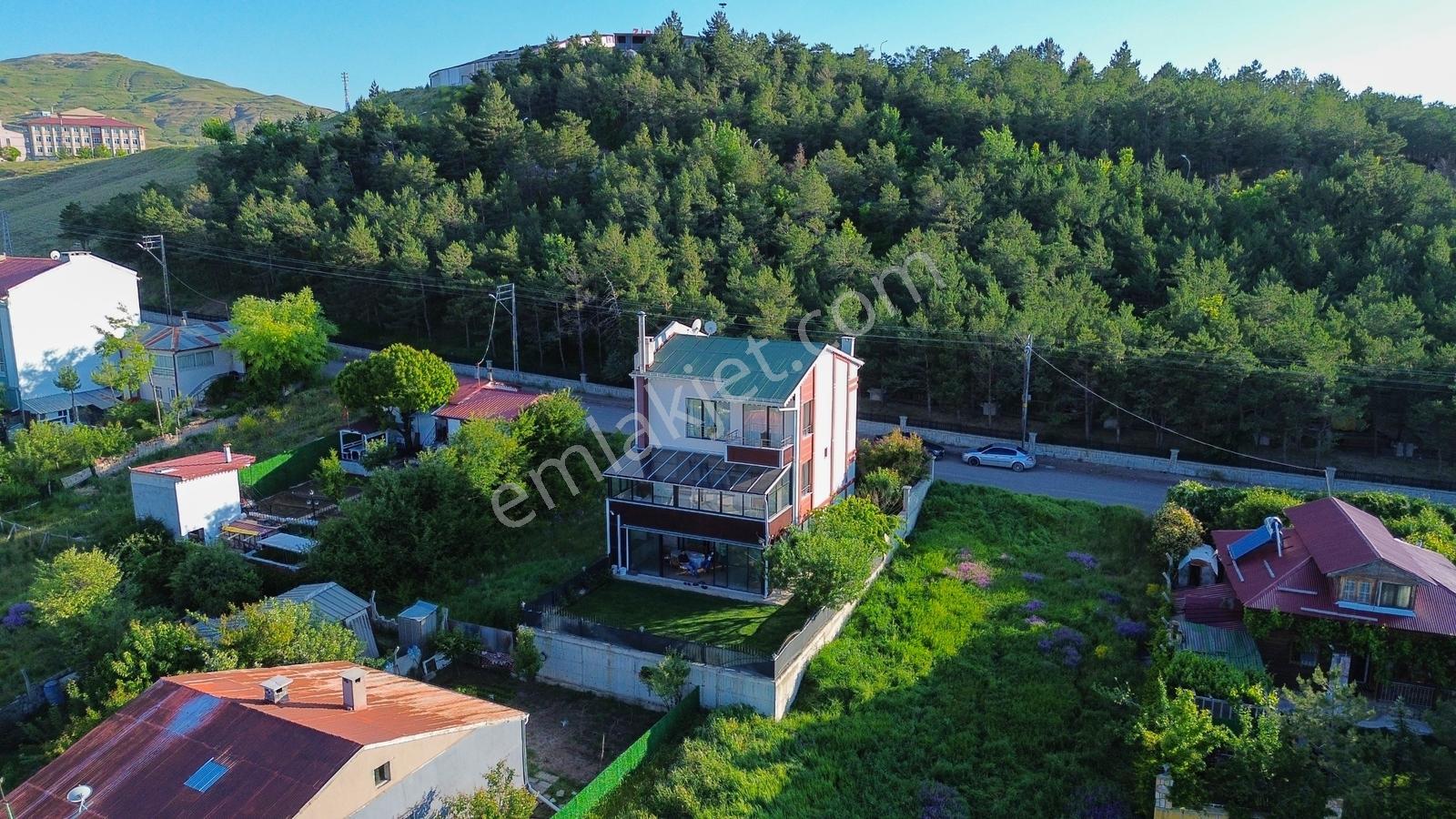 Net Yatırımdan Karşıyakada Süper Villa