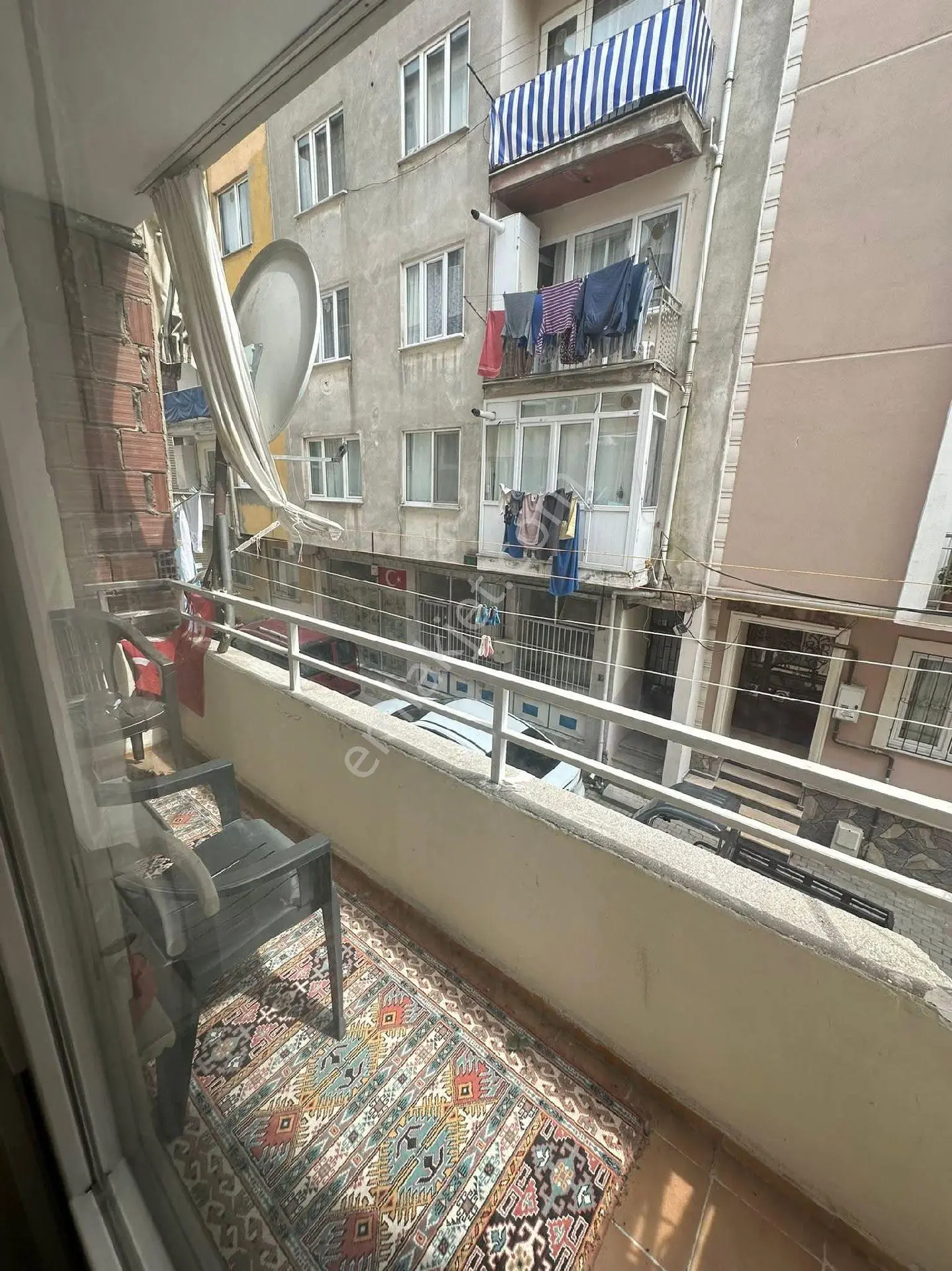 Küçük Emlaktan Gemlik Çarşı Merkezde Satılık 2+1 Daire - Görsel 3