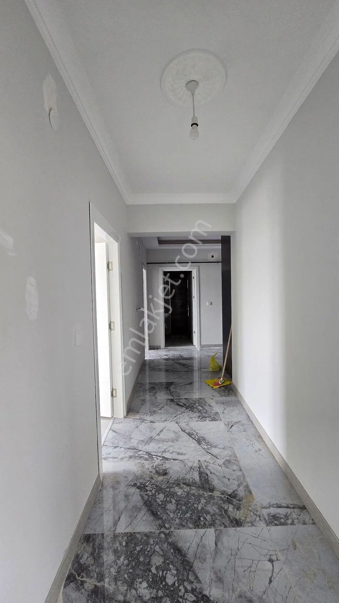 Sivas Merkez Kılavuz Mah. 3+1 Kiralık Daire - Görsel 21