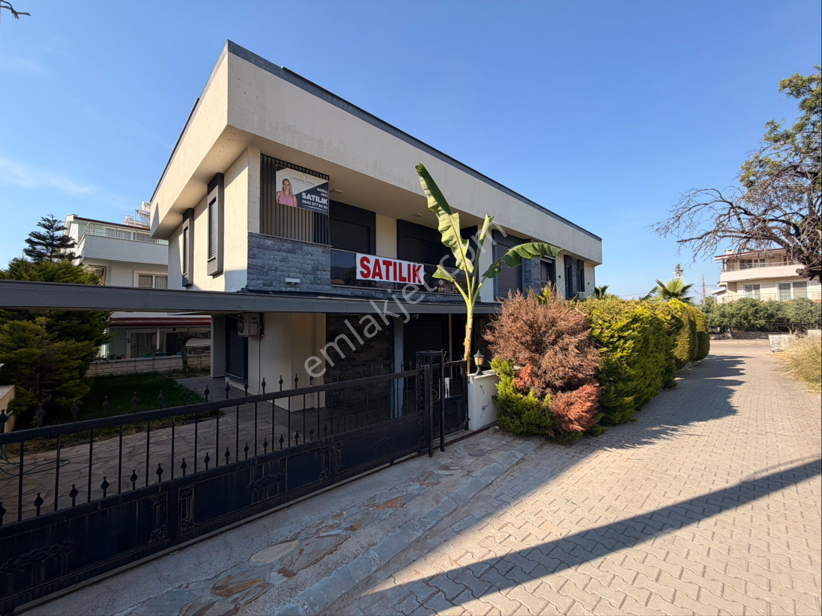 Kuşadası Güzelçamlıda Limana Komşu Satılık 3+1 Villa - Görsel 2