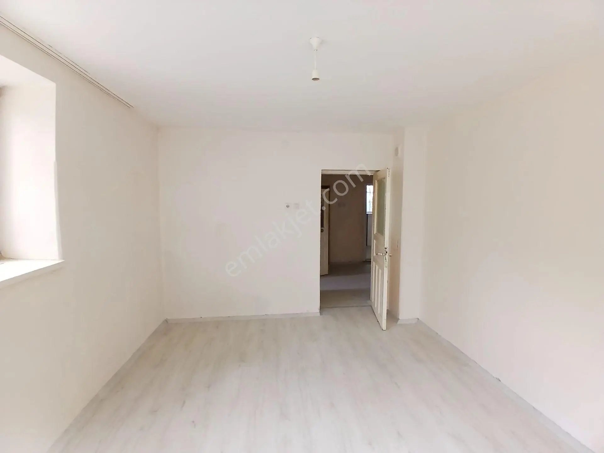 Akçay Emlak'tan Akşehir Kileci Mahallesi Eski Hastahane Civarı Doğalgazlı Kiralık 3+1 Daire - Görsel 8