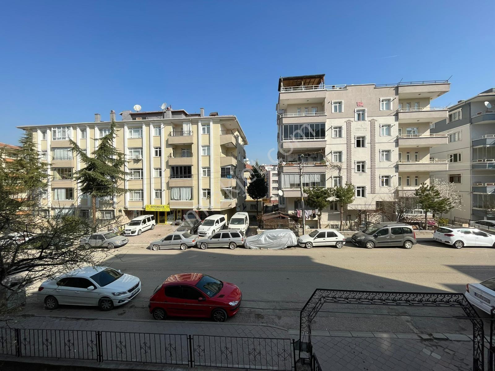 Sincan Andiçen Mhde 3+1 Ara Kat Ön Cephe Yapılı Harika Konumda Daire - Görsel 9