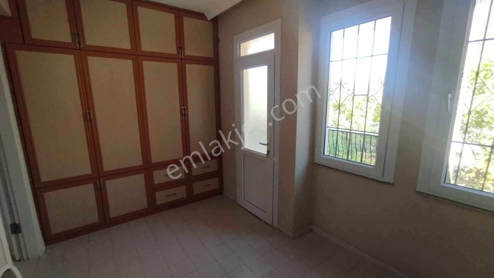 İlkon'dan Foça'da Merkezi Konumda Kiralık 2+1 Yüksek Giriş Daire - Görsel 27