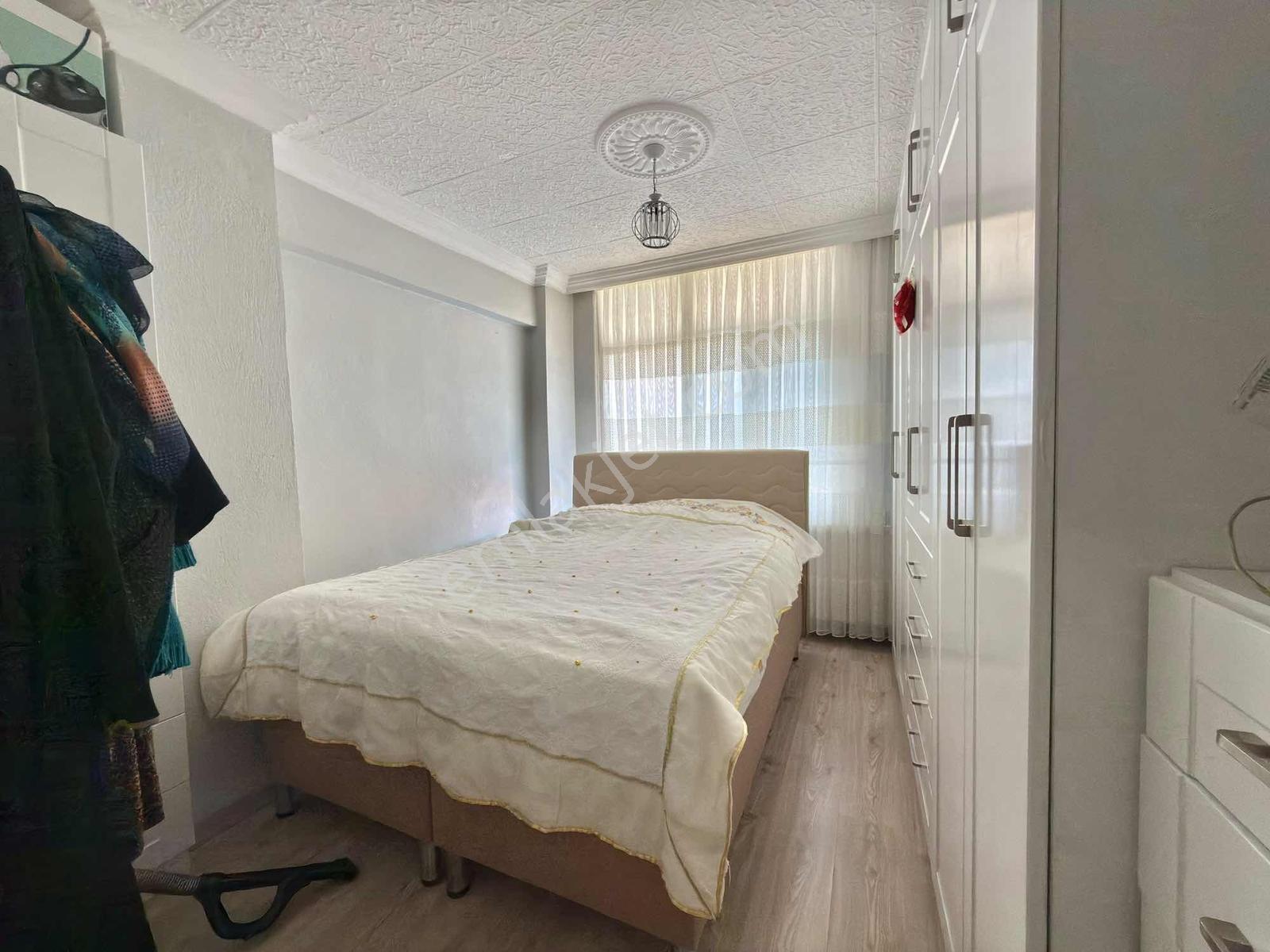Manisa Yunusemre Yenimahalle 3+1 Asansörlü Cadde Üzeri Daire - Görsel 13