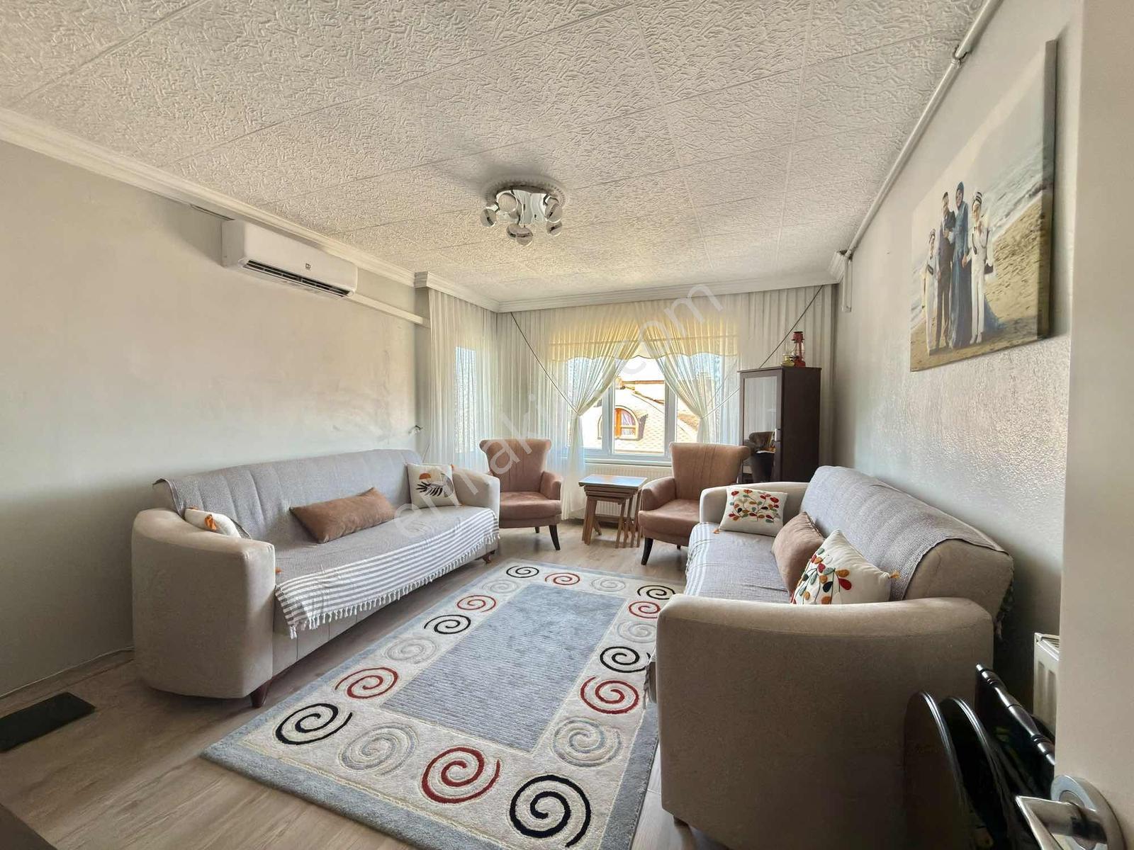 Manisa Yunusemre Yenimahalle 3+1 Asansörlü Cadde Üzeri Daire - Görsel 2