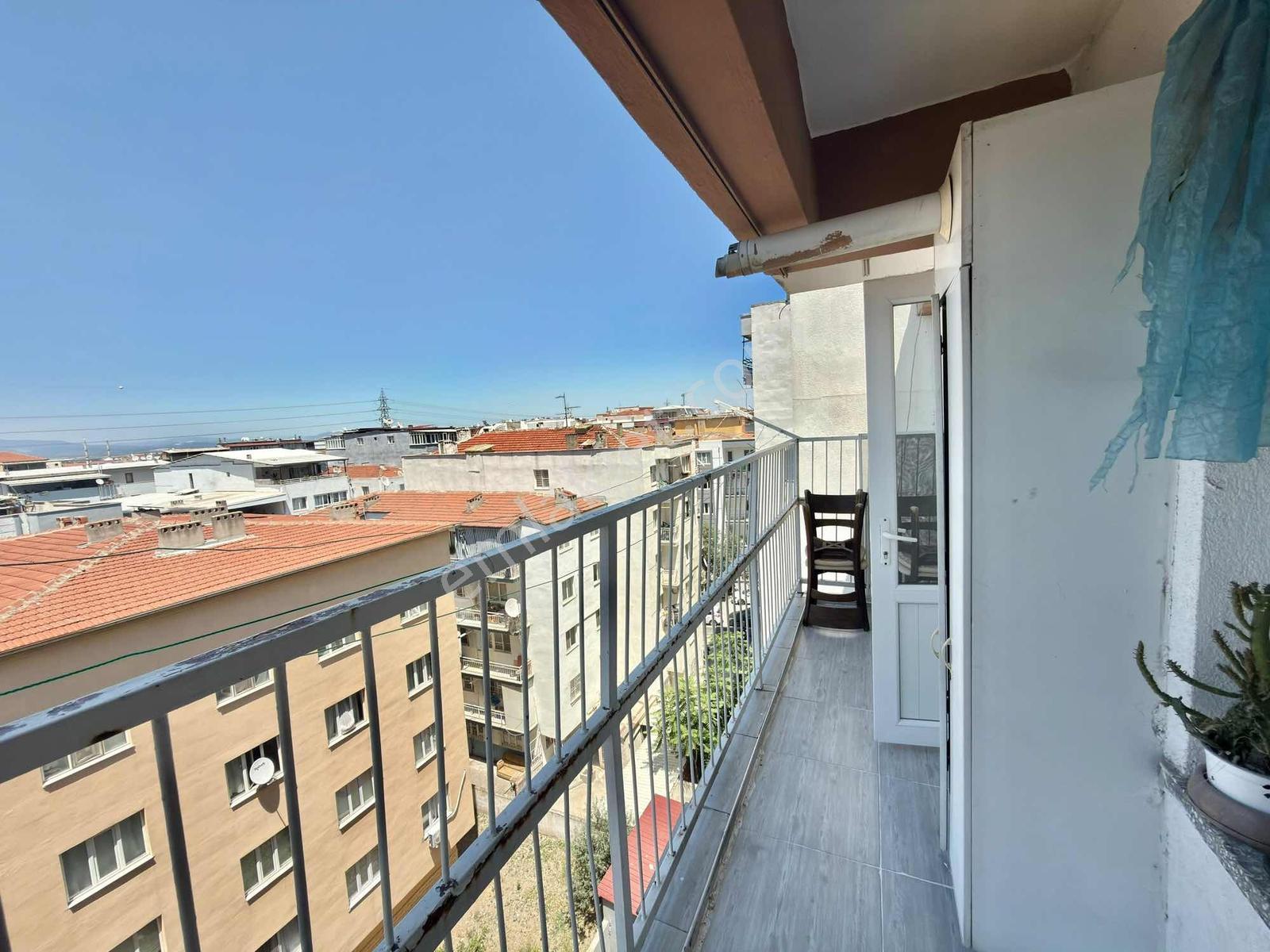 Manisa Yunusemre Yenimahalle 3+1 Asansörlü Cadde Üzeri Daire - Görsel 6