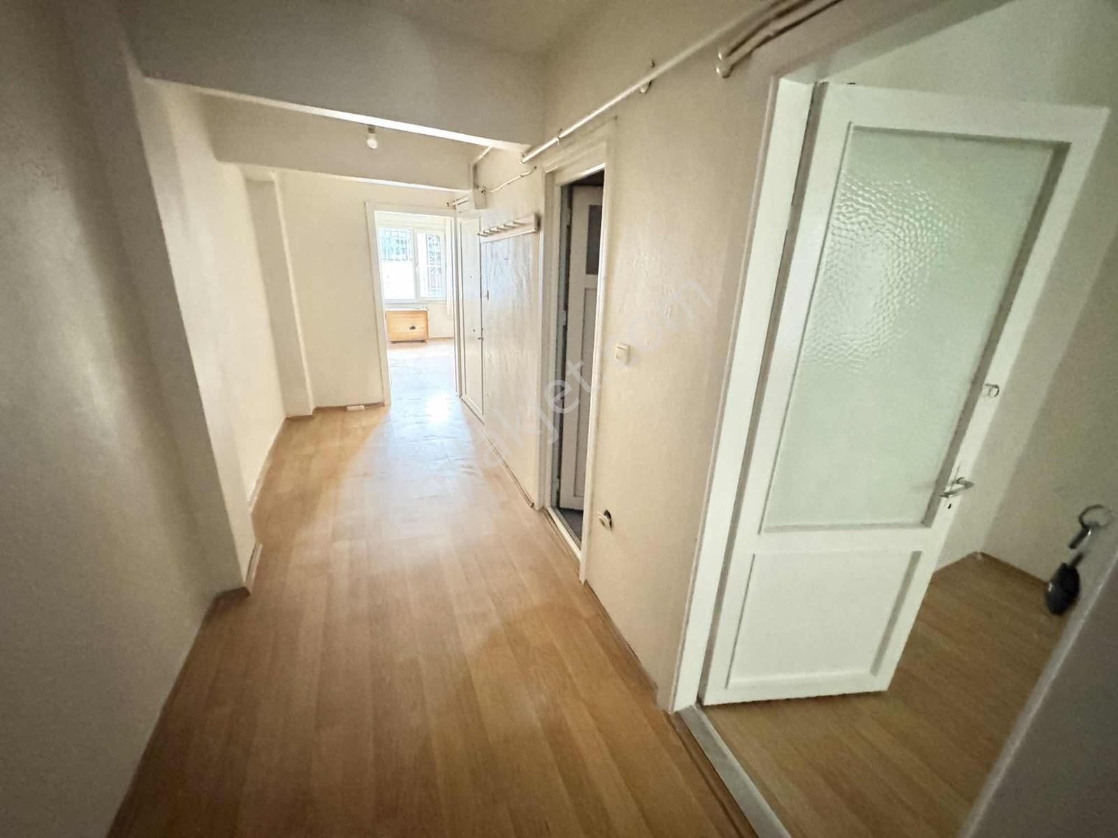 Kocamustafapaşa'da 1+1 Kiralık Daire Doğalgaz Sobalı - Görsel 8