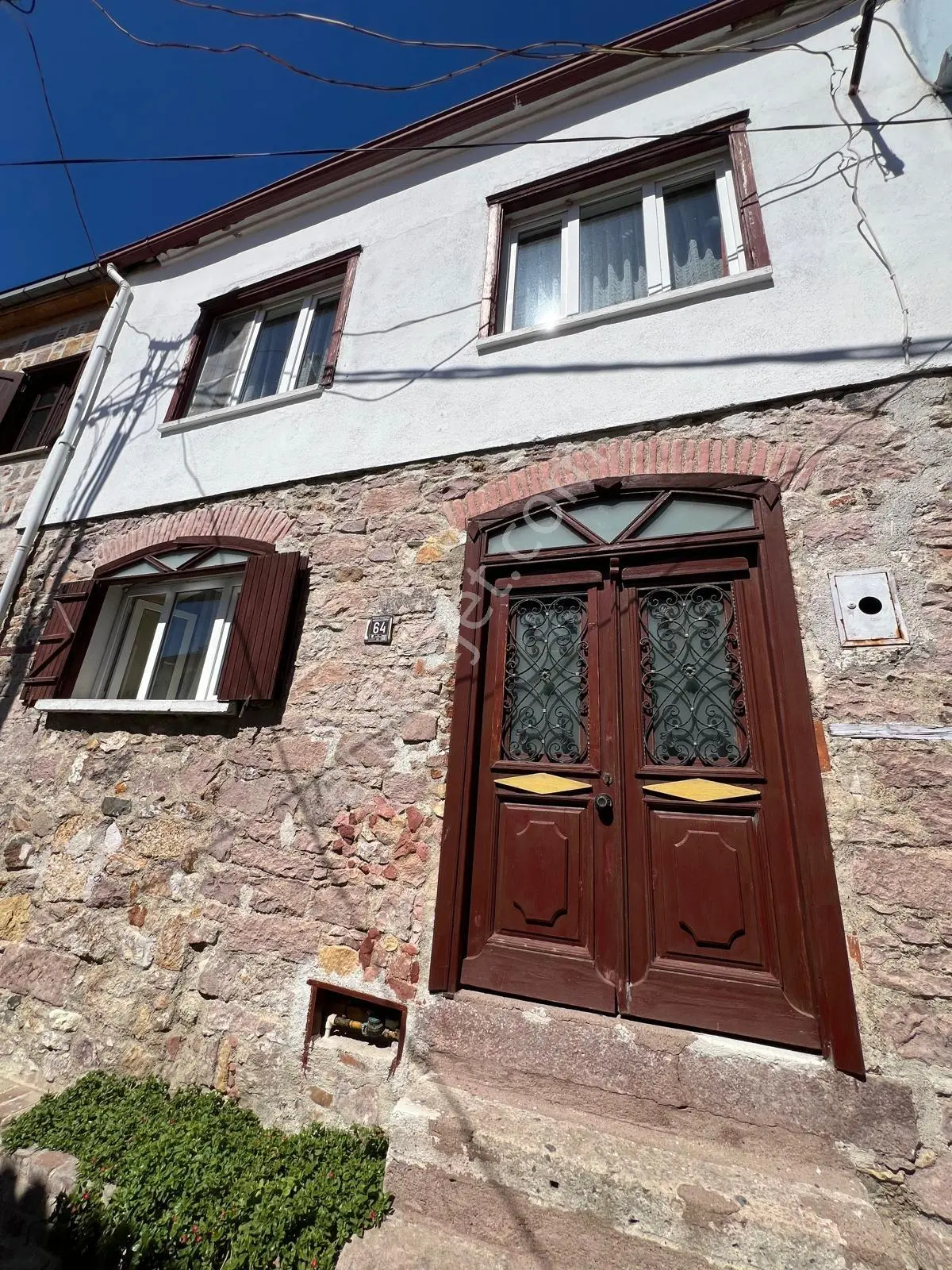 Ayvalık Fethiye Mahallesi'nde Satılık 3+1 Rum Evi