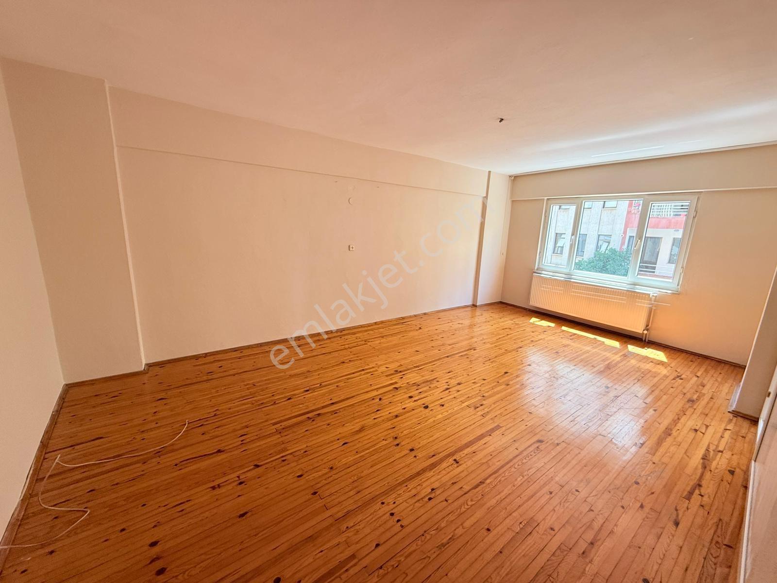 Nazilli Aydoğdu Mahallesinde 3+1 Kiralık Geniş Daire - Görsel 15