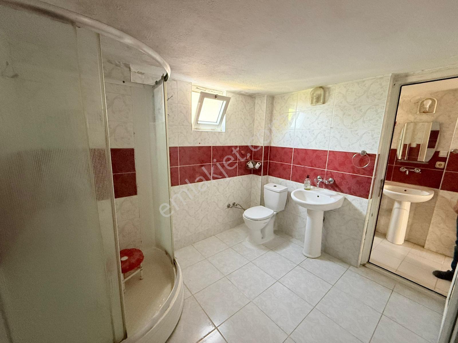 Nazilli Aydoğdu Mahallesinde 3+1 Kiralık Geniş Daire - Görsel 12