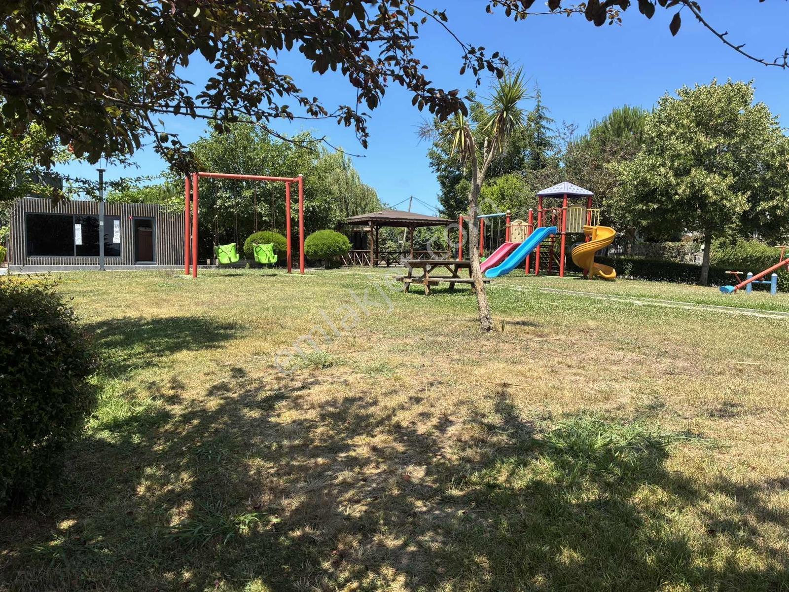 Salkım Sitesi Bahçeli Mütakil Villa - Görsel 28