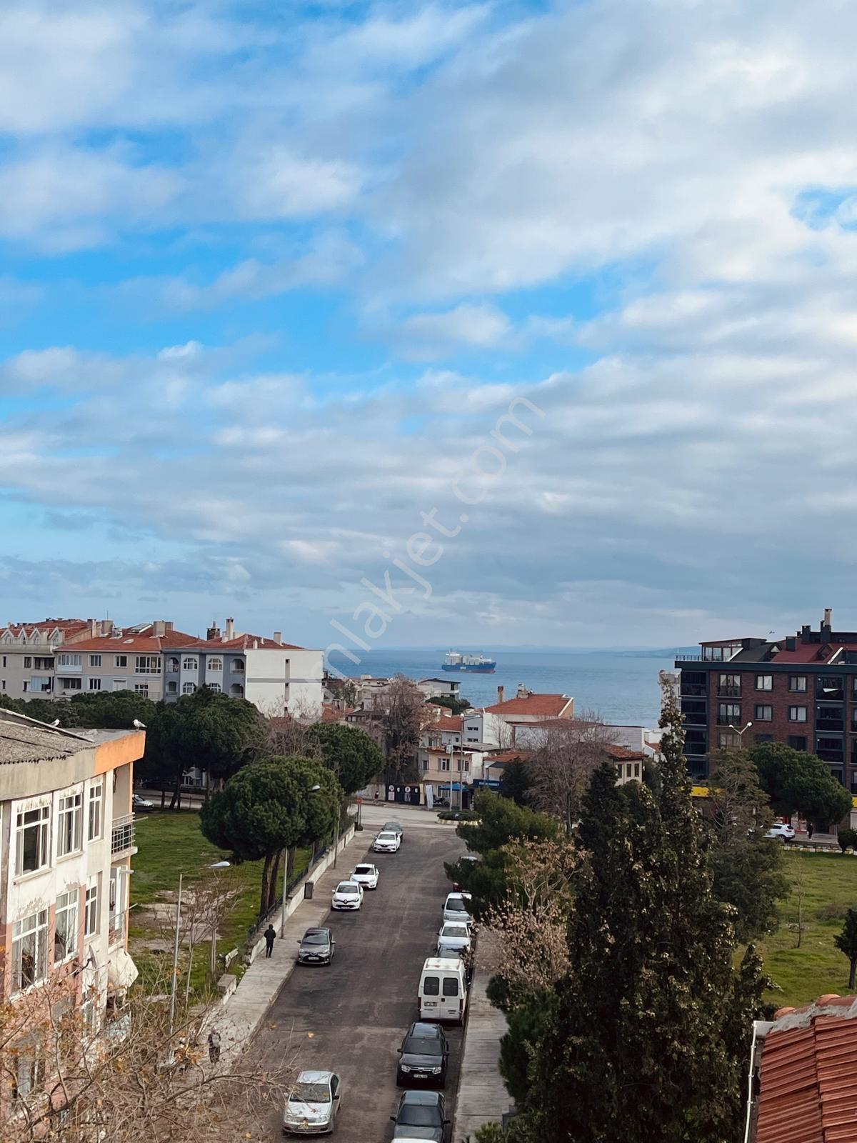 Deniz Manzaralı Ve Teraslı Yenilenmiş Dubleks 4+1 Fırsat Daire. - Görsel 5