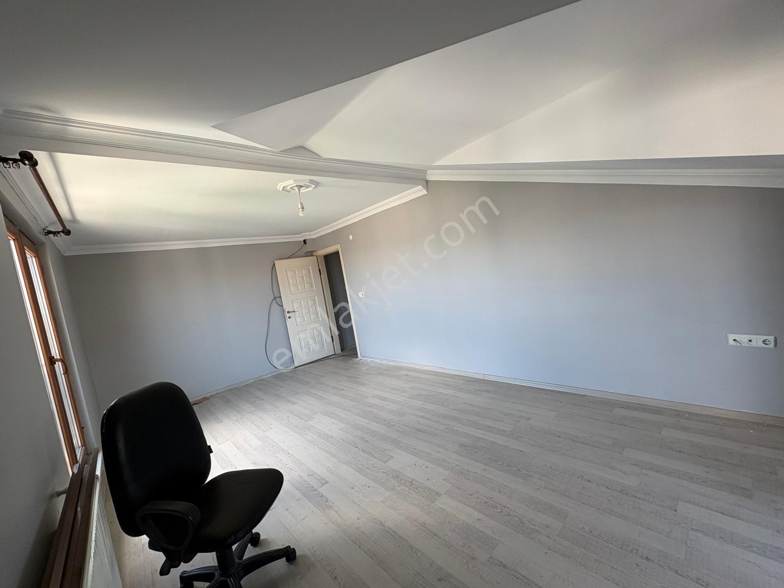Tarcanlardan Körfez Güney Mahallesinde 4+1 Kiralık Dubleks Daire - Görsel 15