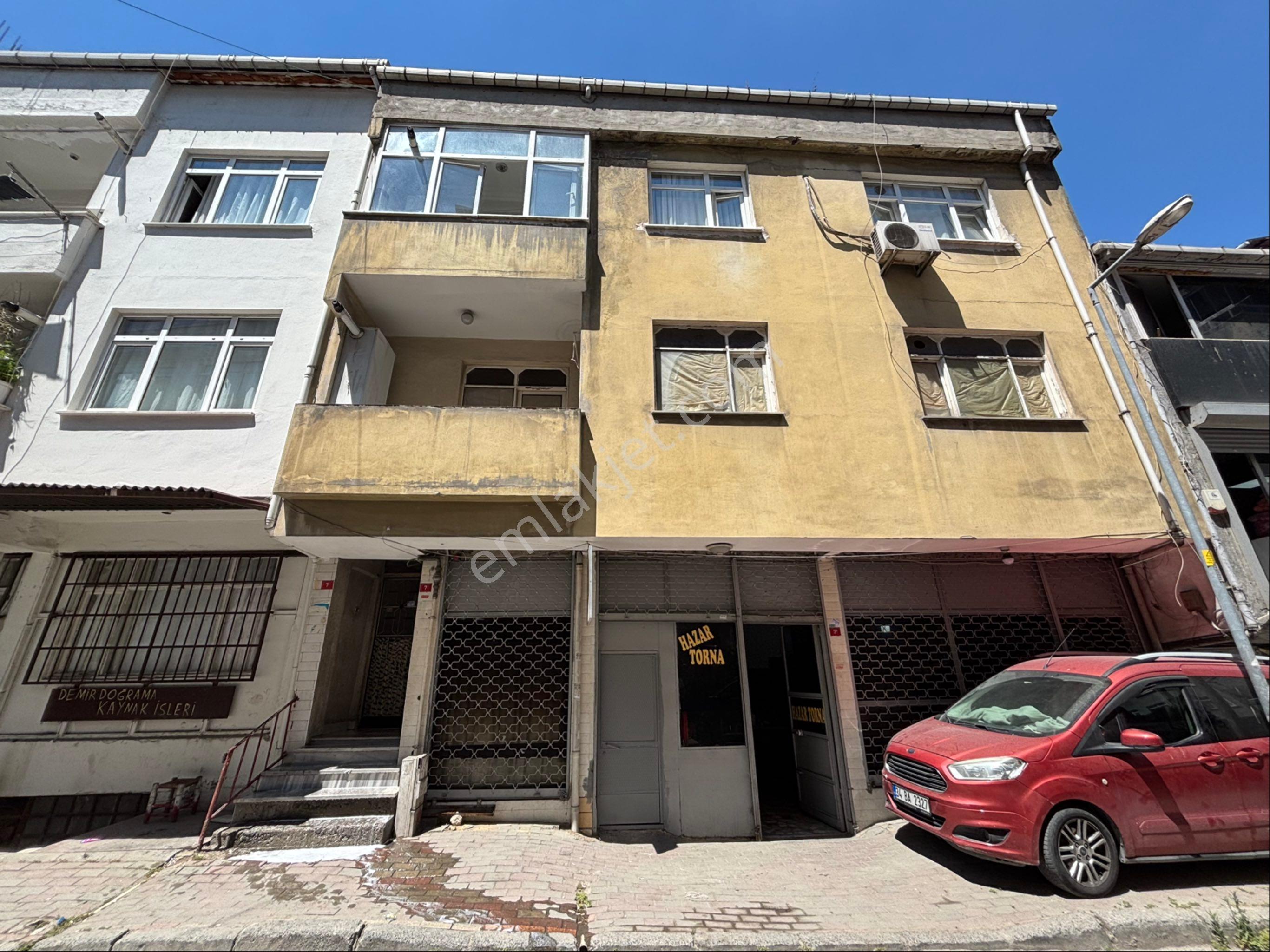 Güngören Sanayi Mahallesi Arsa Fiyatına Komple Bina - Görsel 16