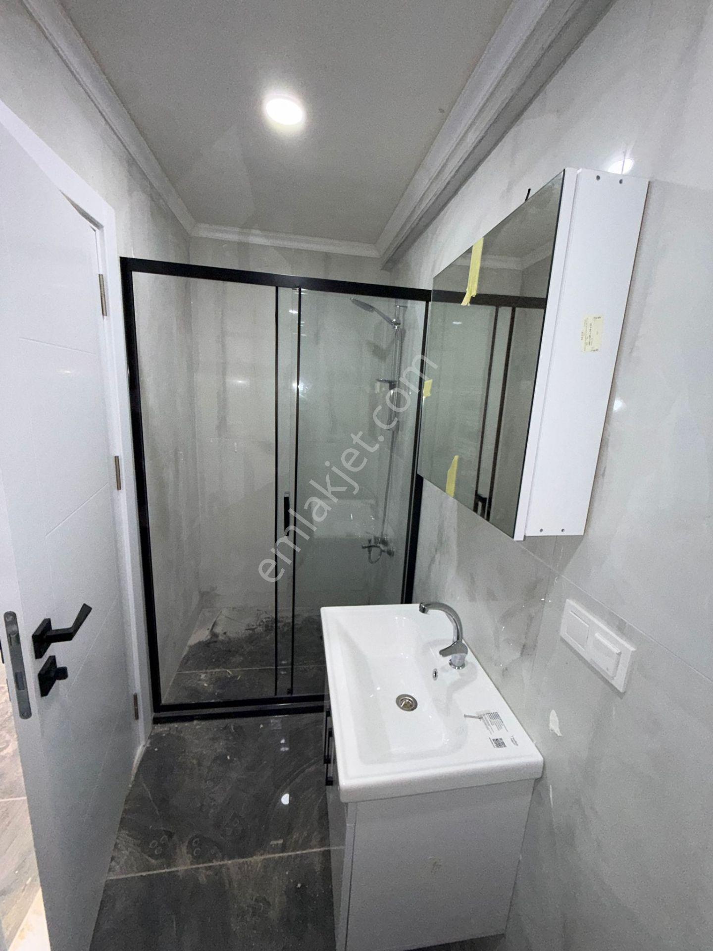 Efka Gayrimenkulden E5'e Yakın Yeni Binada Kiralık 1+1 Daire - Görsel 25