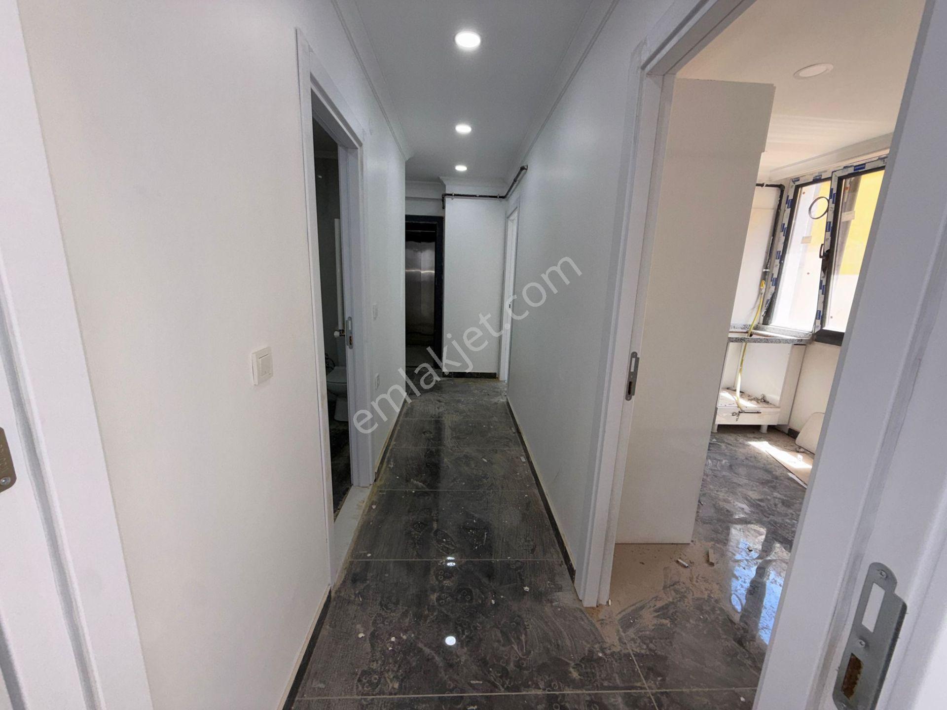 Efka Gayrimenkulden E5'e Yakın Yeni Binada Kiralık 1+1 Daire - Görsel 24