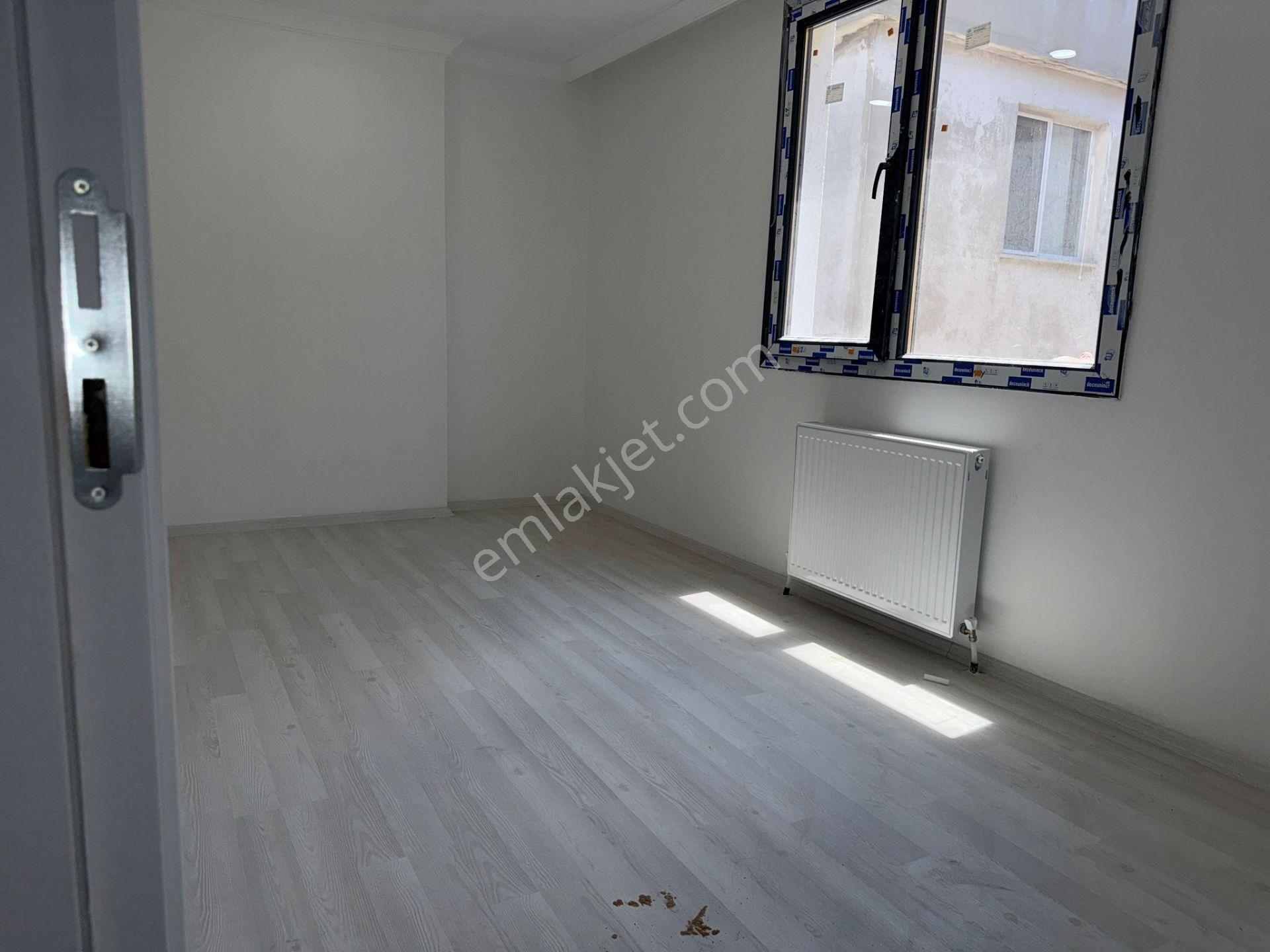 Efka Gayrimenkulden E5'e Yakın Yeni Binada Kiralık 1+1 Daire - Görsel 11