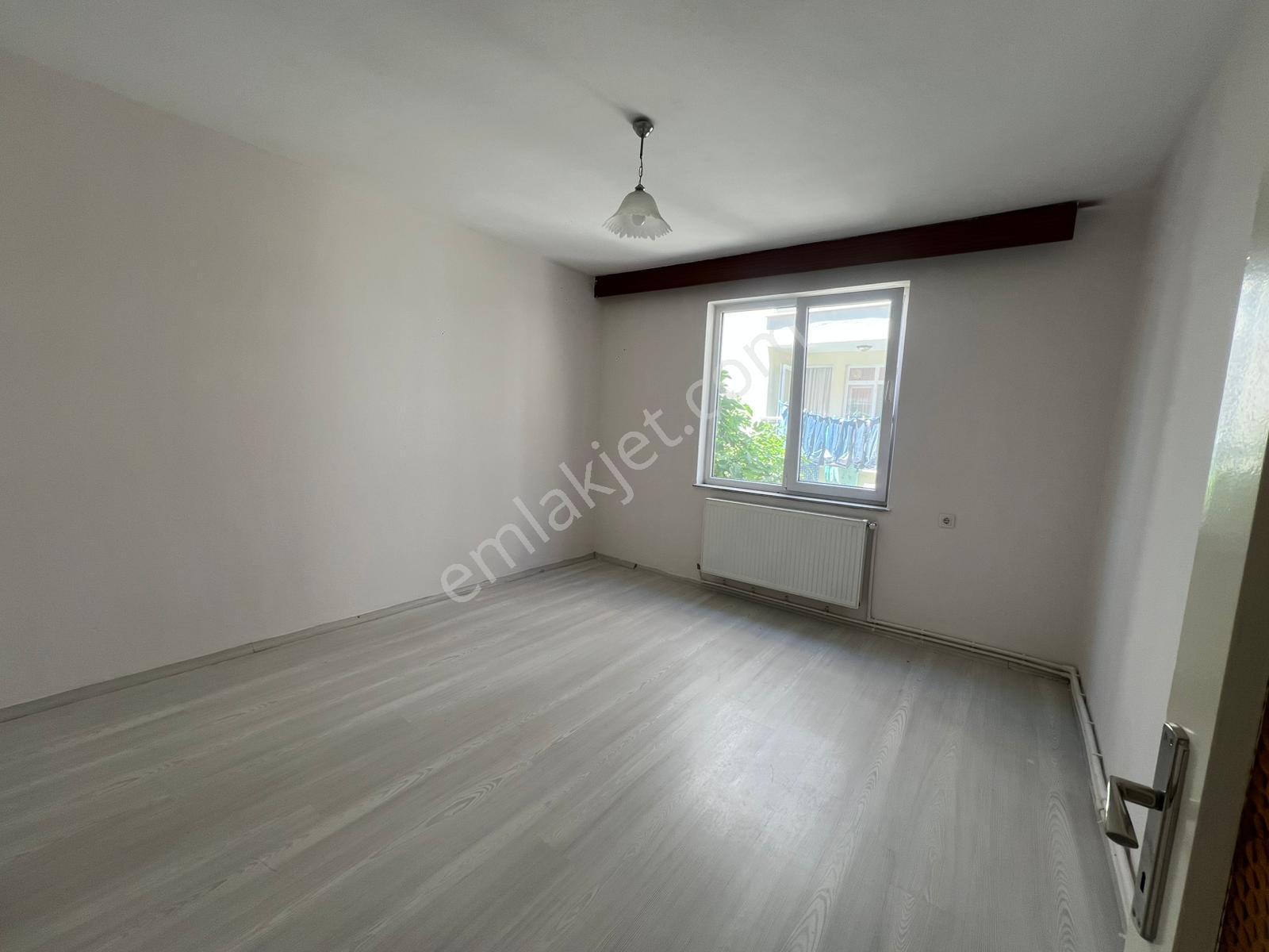 Demirköprü'nün Hemen Yanında Kiralık Arakat 3+1 Daire - Görsel 12