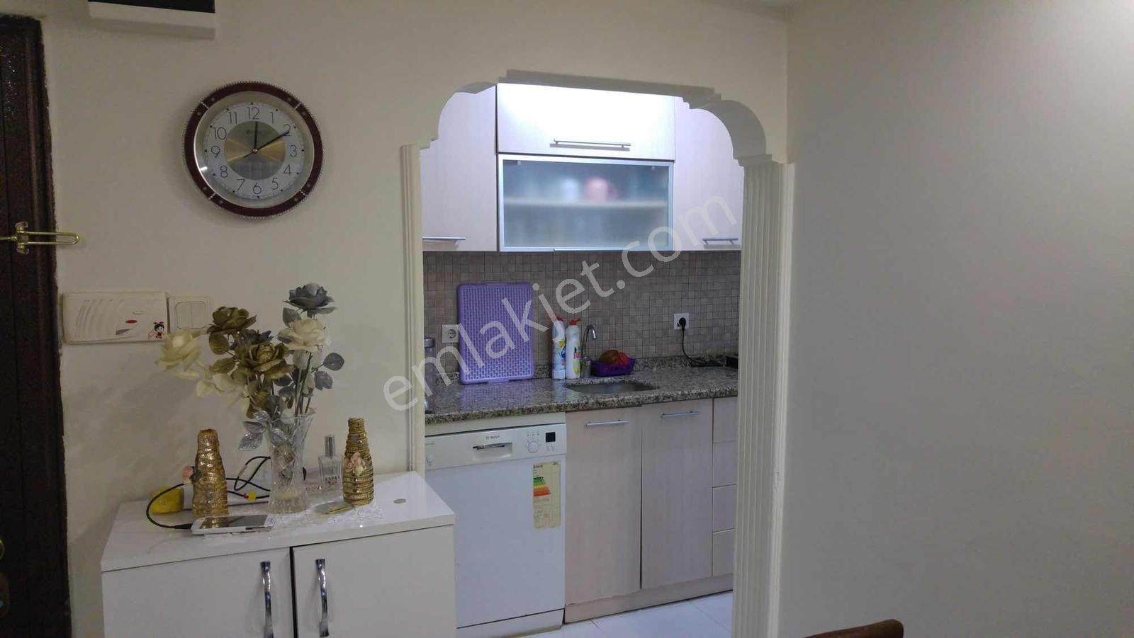 Ecem Emlaktan Hacıkadın Caddesinde 80 M2 Bahçe Katı - Görsel 18