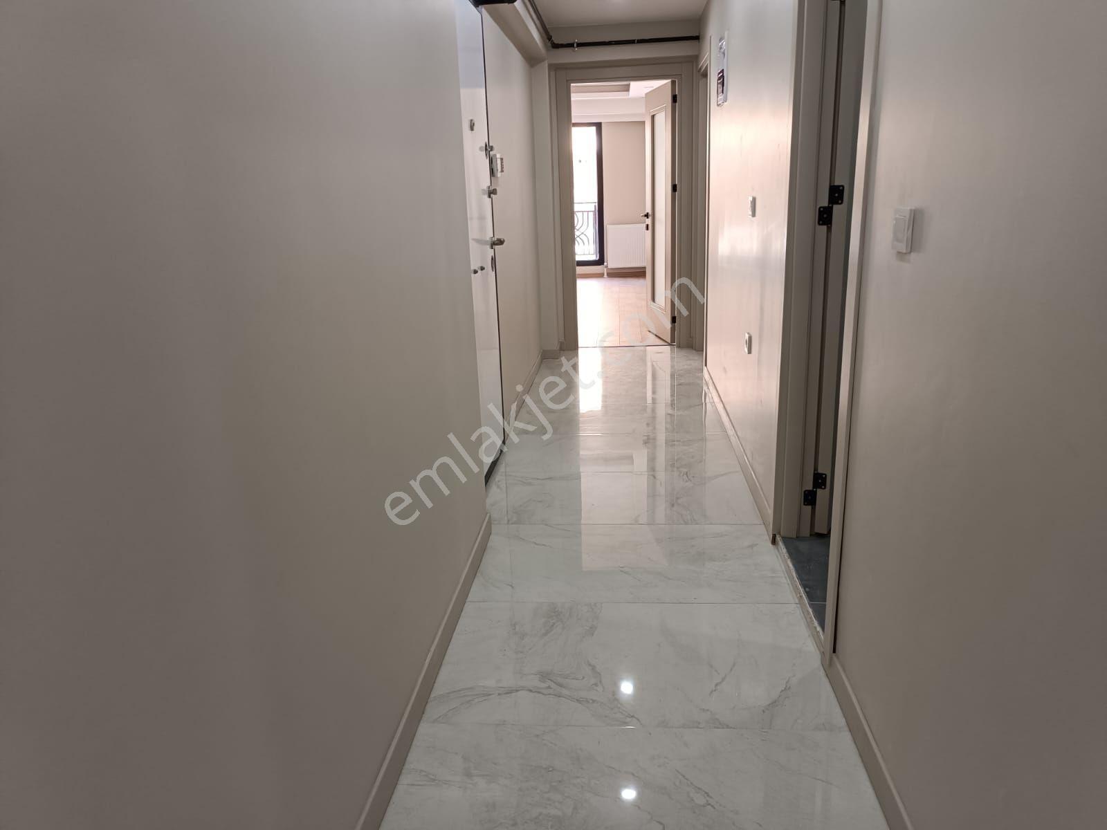 Bahçelievler Siyavuşpaşa Manolya Sokakta Sıfır 1. Kat 65m2 Kiralık Daire - Görsel 2