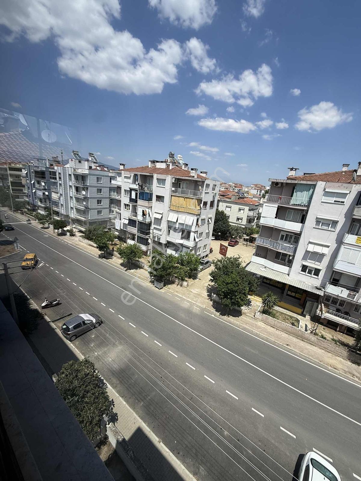 Kent Gayrimenkul'den 3+1 Lüks Ferah Satılık Daire - Görsel 2