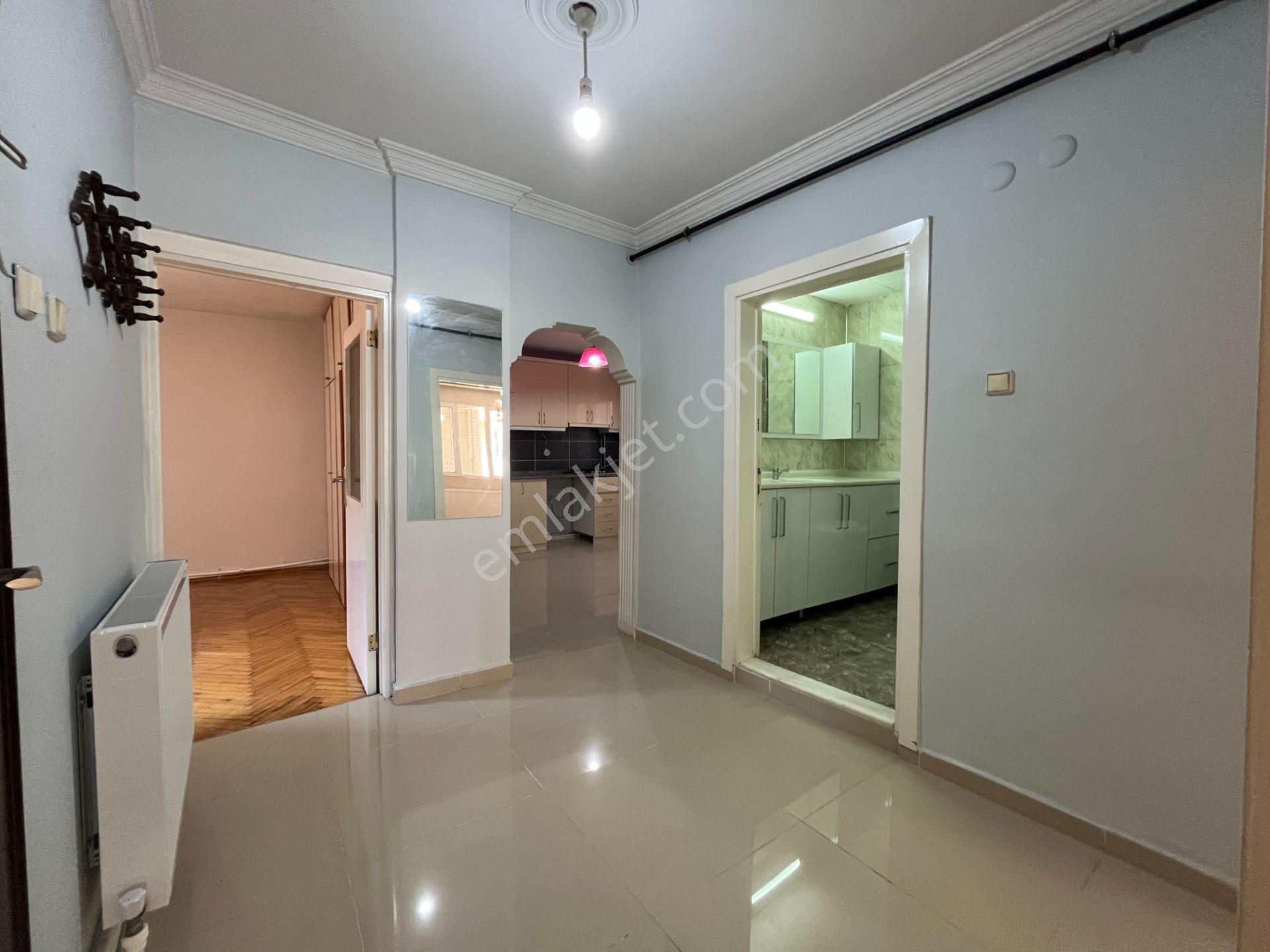 Gümüşpala Merkez'de Ara Kat Doğalgazlı 2+1 Kiralık Daire - Görsel 8