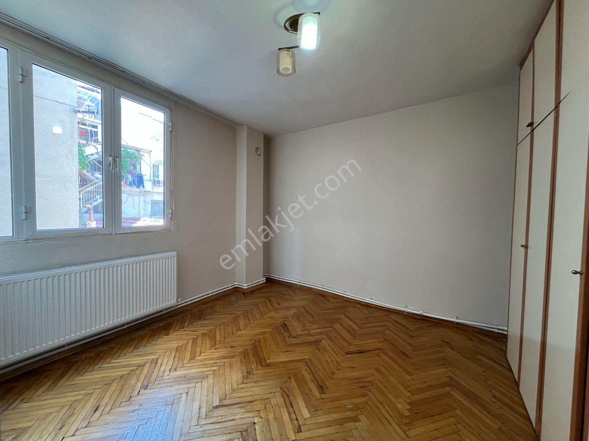 Gümüşpala Merkez'de Ara Kat Doğalgazlı 2+1 Kiralık Daire - Görsel 12