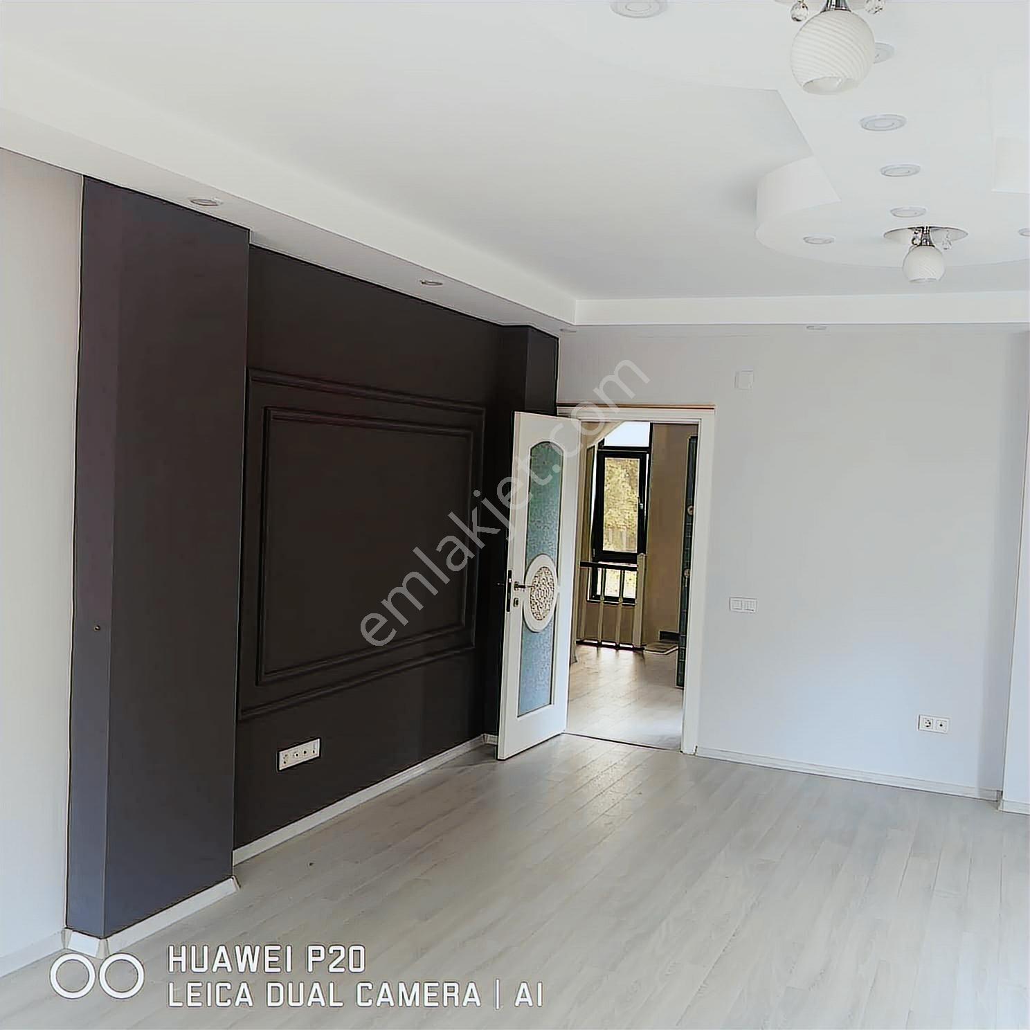 Değirmenderede Doğa Manzaralı Ultra Lüx 4 Katlı Villa - Görsel 22