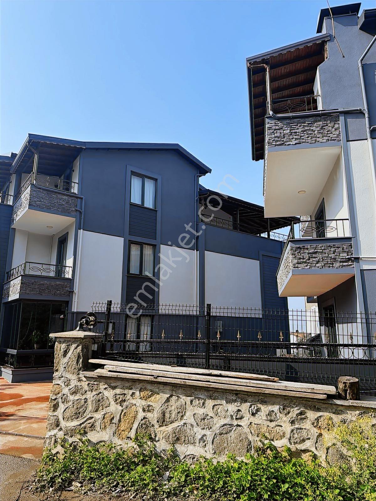 Değirmenderede Doğa Manzaralı Ultra Lüx 4 Katlı Villa - Görsel 33