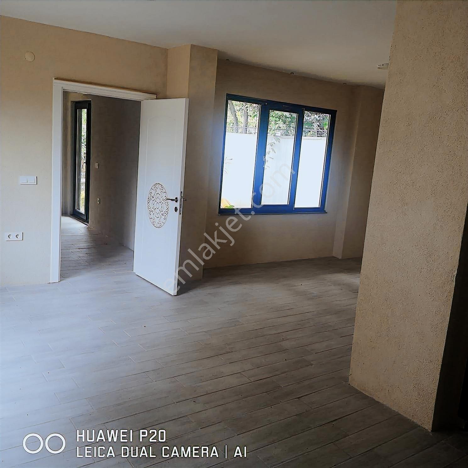 Değirmenderede Doğa Manzaralı Ultra Lüx 4 Katlı Villa - Görsel 19