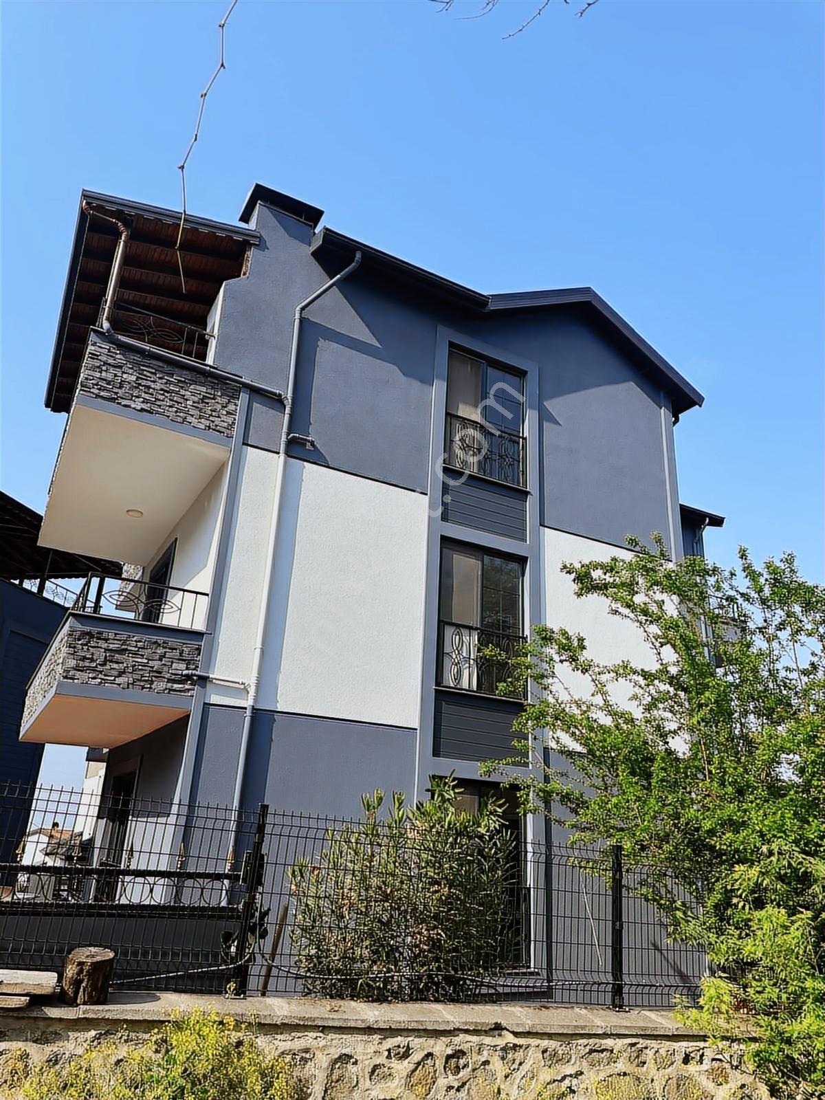Değirmenderede Doğa Manzaralı Ultra Lüx 4 Katlı Villa - Görsel 17