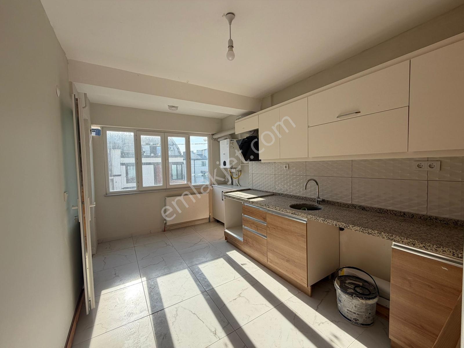 Bandırma Mavi Emlaktan Yeni Mahallede 2+1 Kiralık Daire - Görsel 7