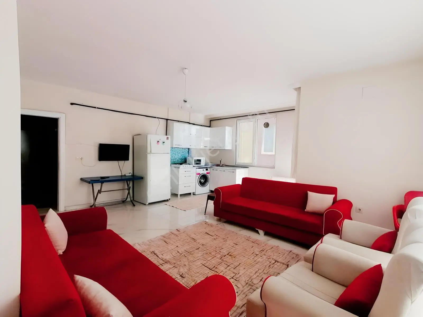 World İlkevim'den Cengiz Topel De Ferah 1+1 Kiralık Daire - Görsel 5