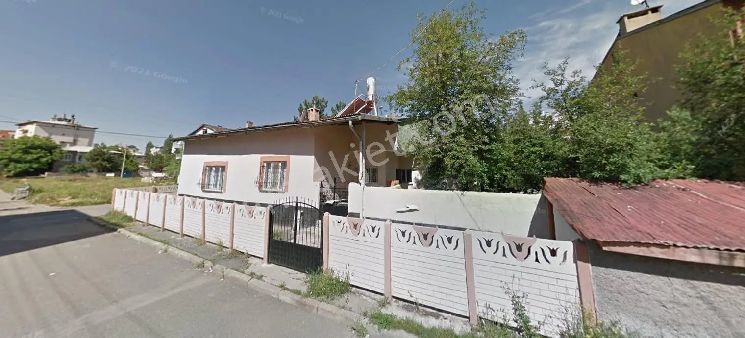 Sivas Merkezde Müstakil Evi İle Beraber Köşe Başı Satılık Arsa - Görsel 5