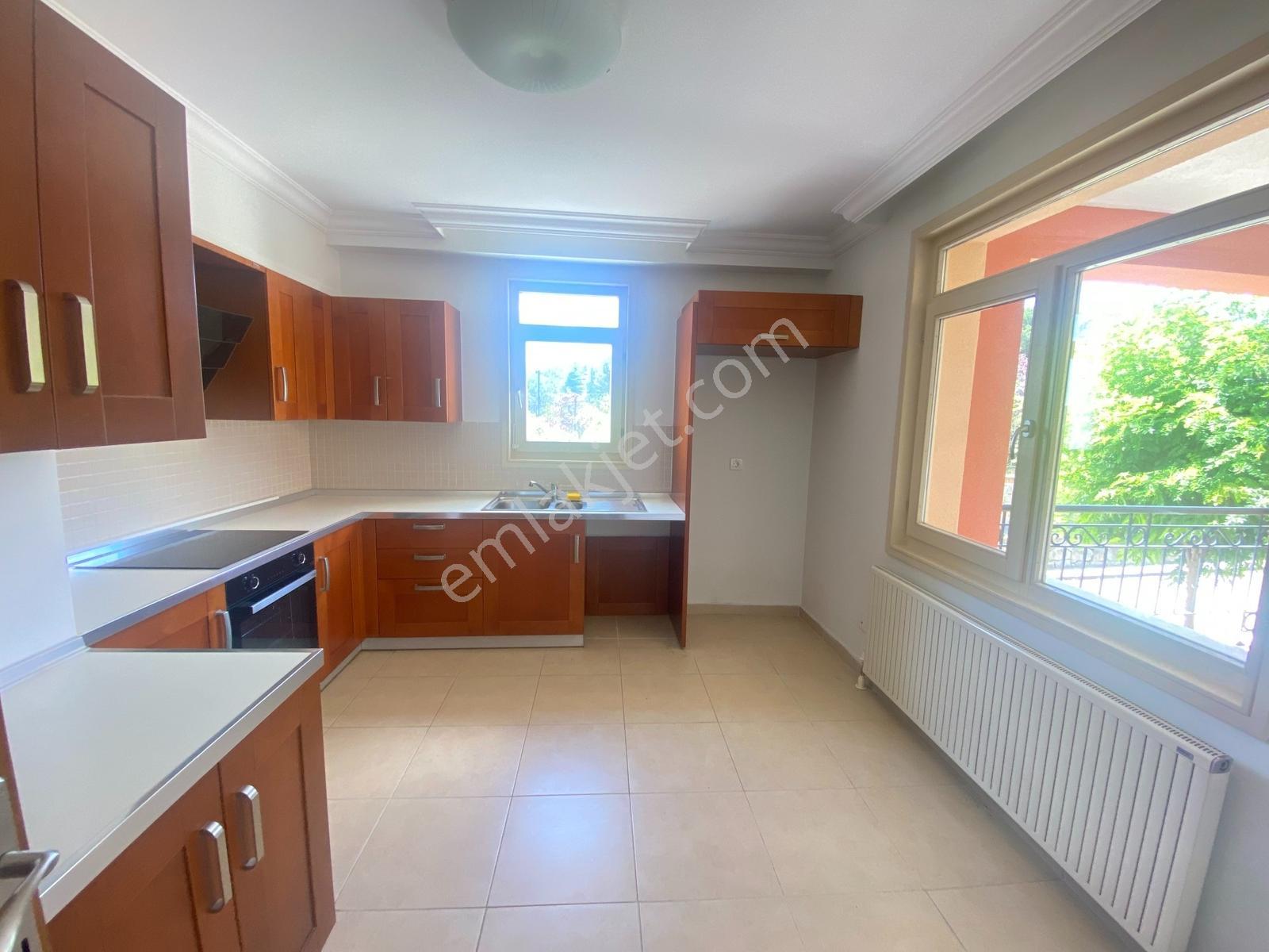 Özlem Aksu..rapsodi Evleri Orman Peyzaj Cephe Kiralık 2+1 Daire - Görsel 16