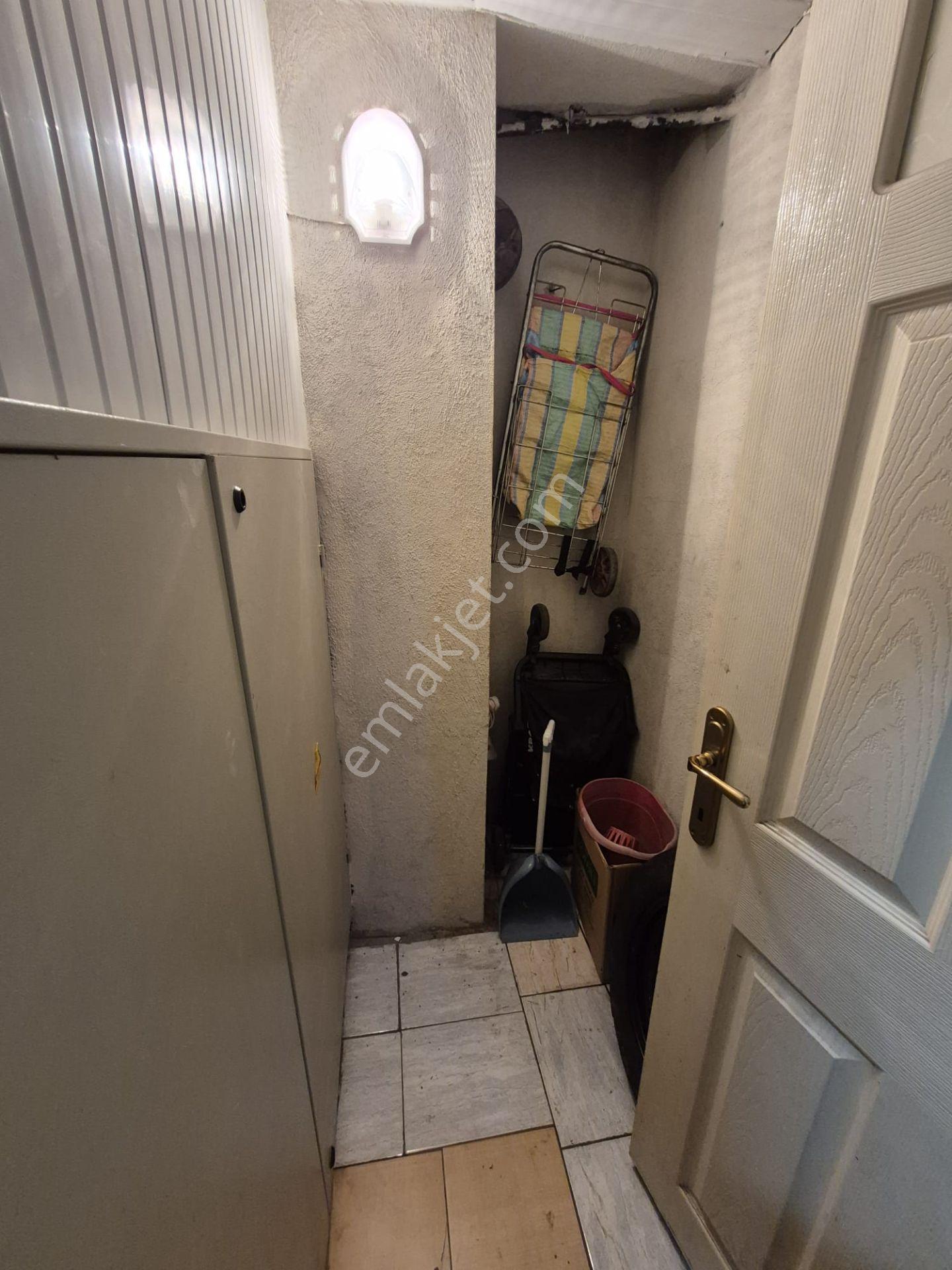 Buca Laleli Mahallesinde//10yıllık//110m2 22+1/arakat(emin Evim,katılım Evim'e Uygun)izbana5dk/daire - Görsel 2