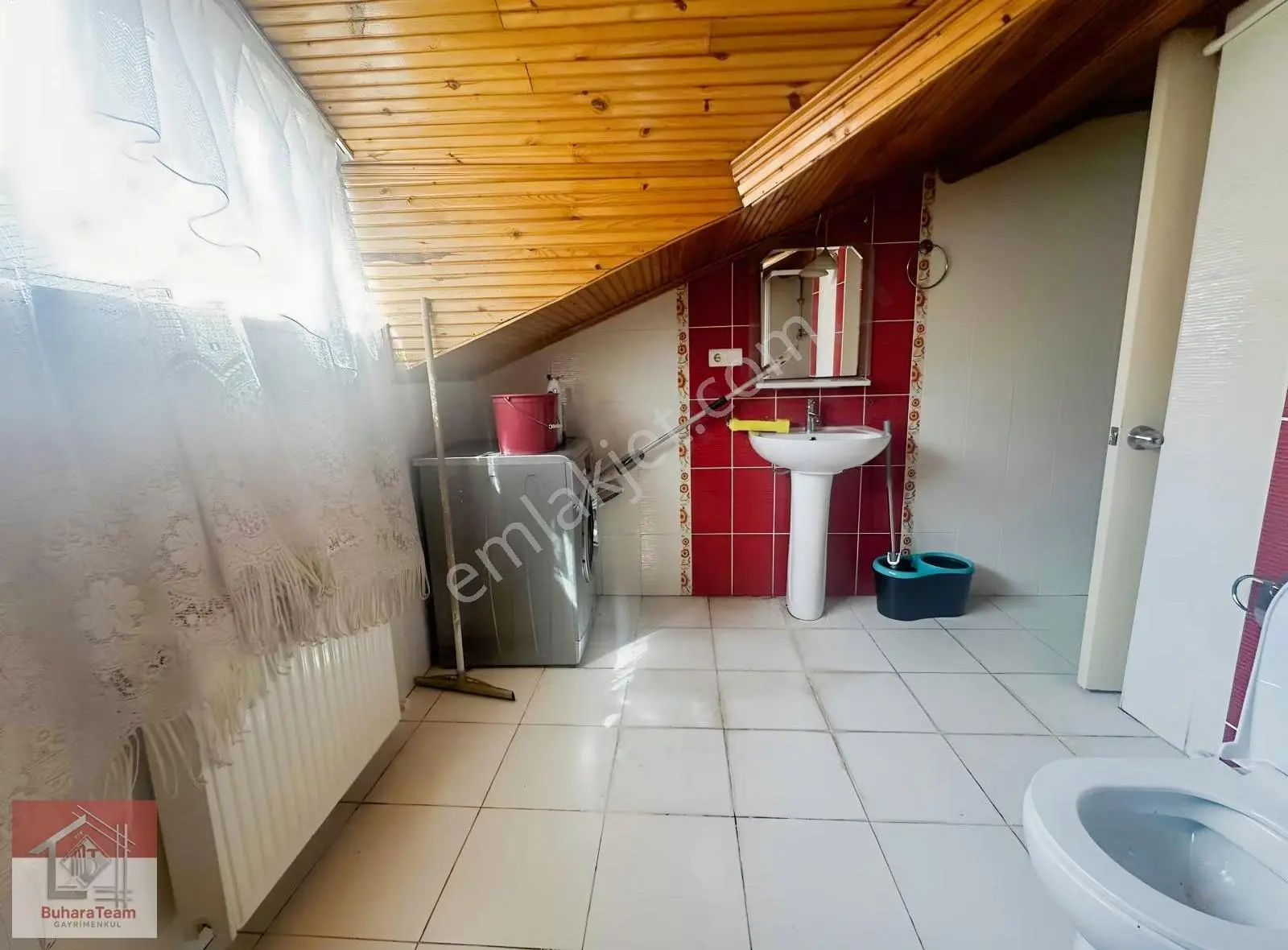 Çekmeköy Hamidiye Mh Kiralık Eşyalı 2+1asansörlü Çatı Katı Daire - Görsel 14