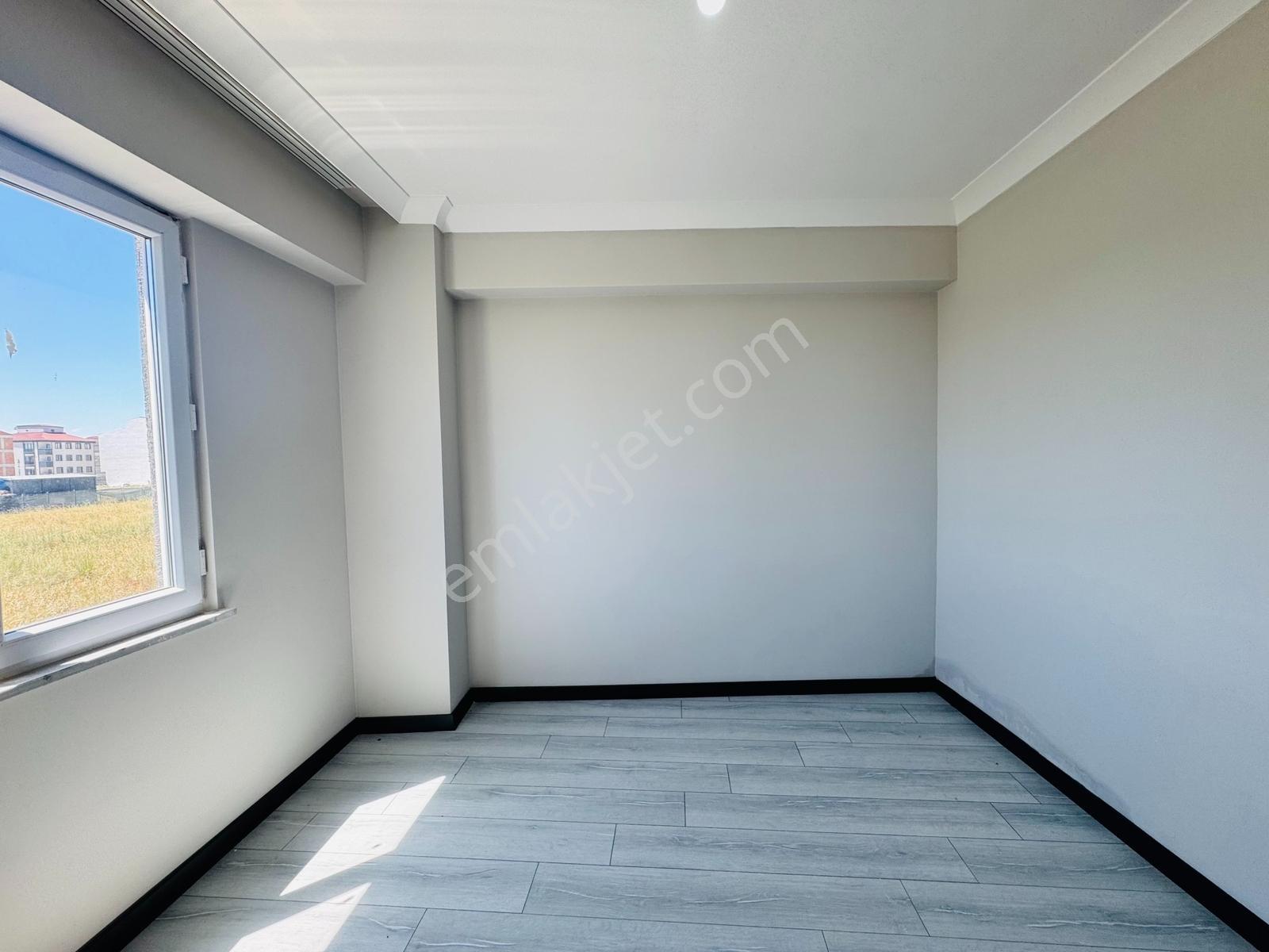 Güven'den Kapaklı'da Okullara Yakın Ön Cephe Kiralık 1+1 Daire - Görsel 7