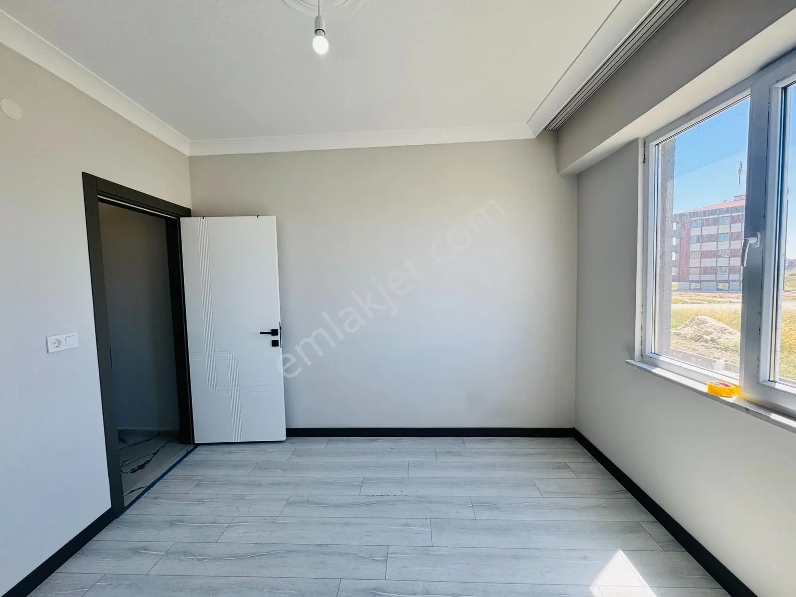 Güven'den Kapaklı'da Okullara Yakın Ön Cephe Kiralık 1+1 Daire - Görsel 14