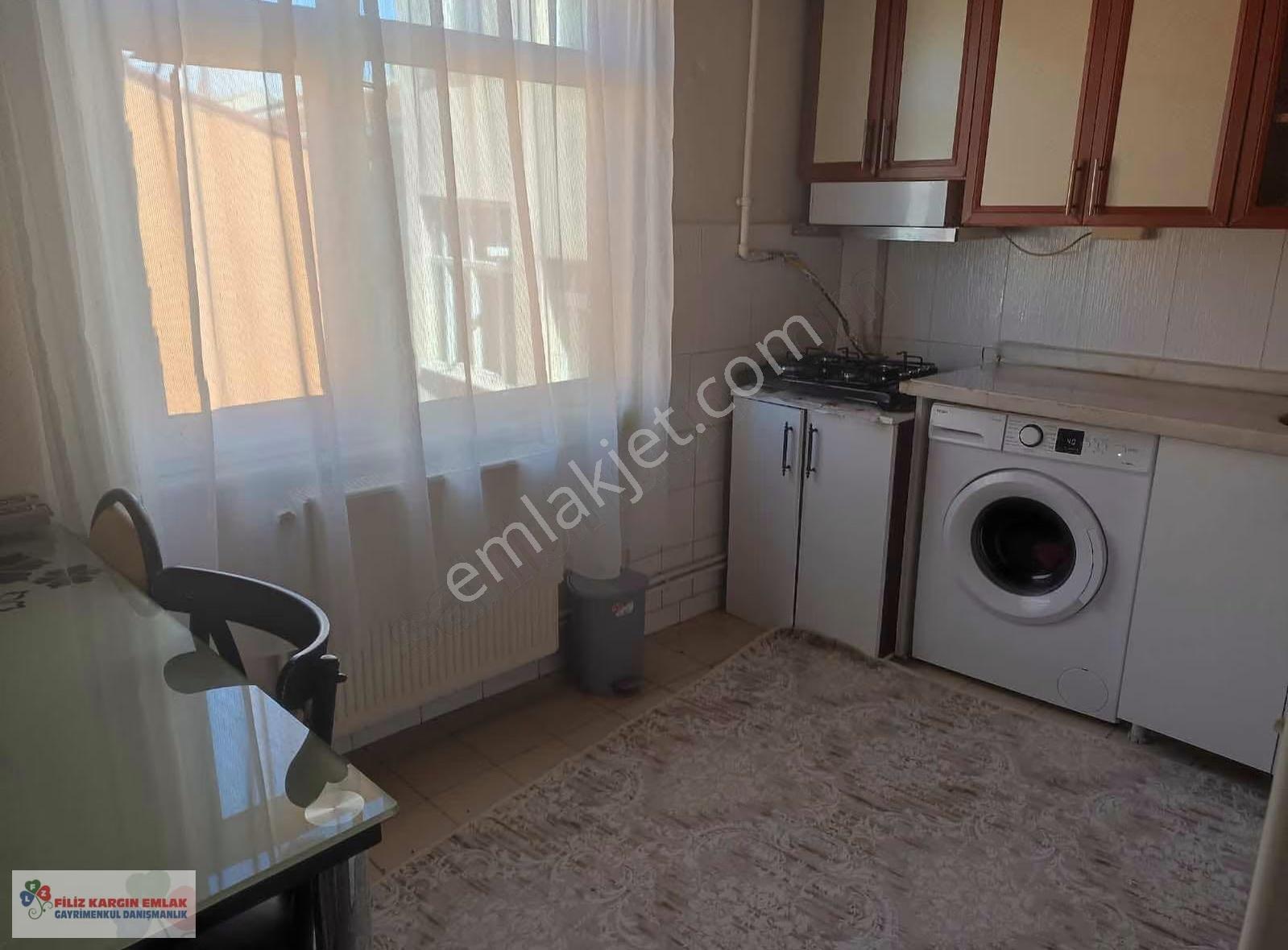 Filiz Emlaktan Bağcılar Meydan Yürüyüş Yolunda 2+1 80m2 Kiralık - Görsel 2
