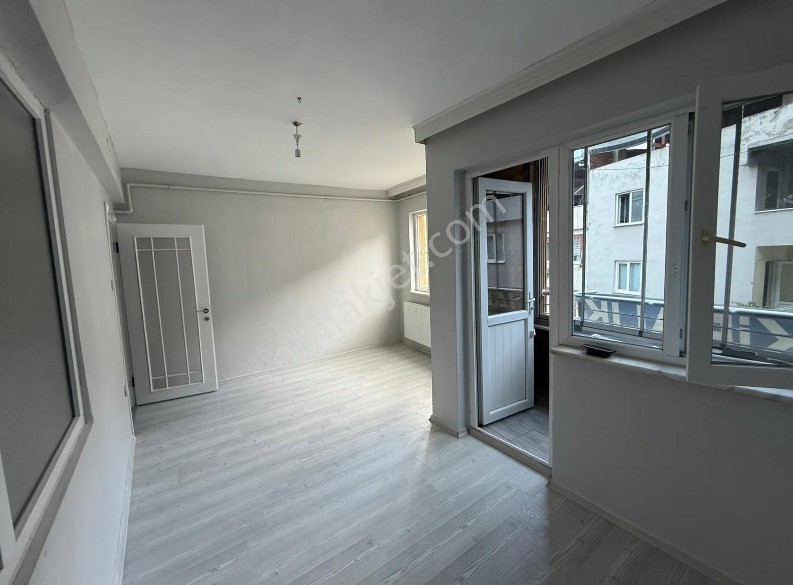 Değirmenlıkızık Merkezi Konumda 2+1 Kiralık - Görsel 4