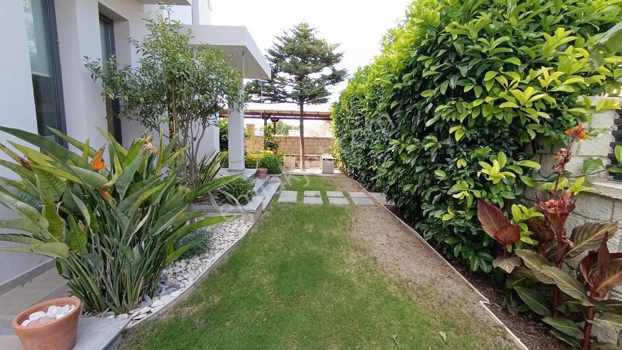 İzmir Çeşme Alaçatı Merkeze Yakın Havuzlu Kiralık Lüks Müstakil - Görsel 24