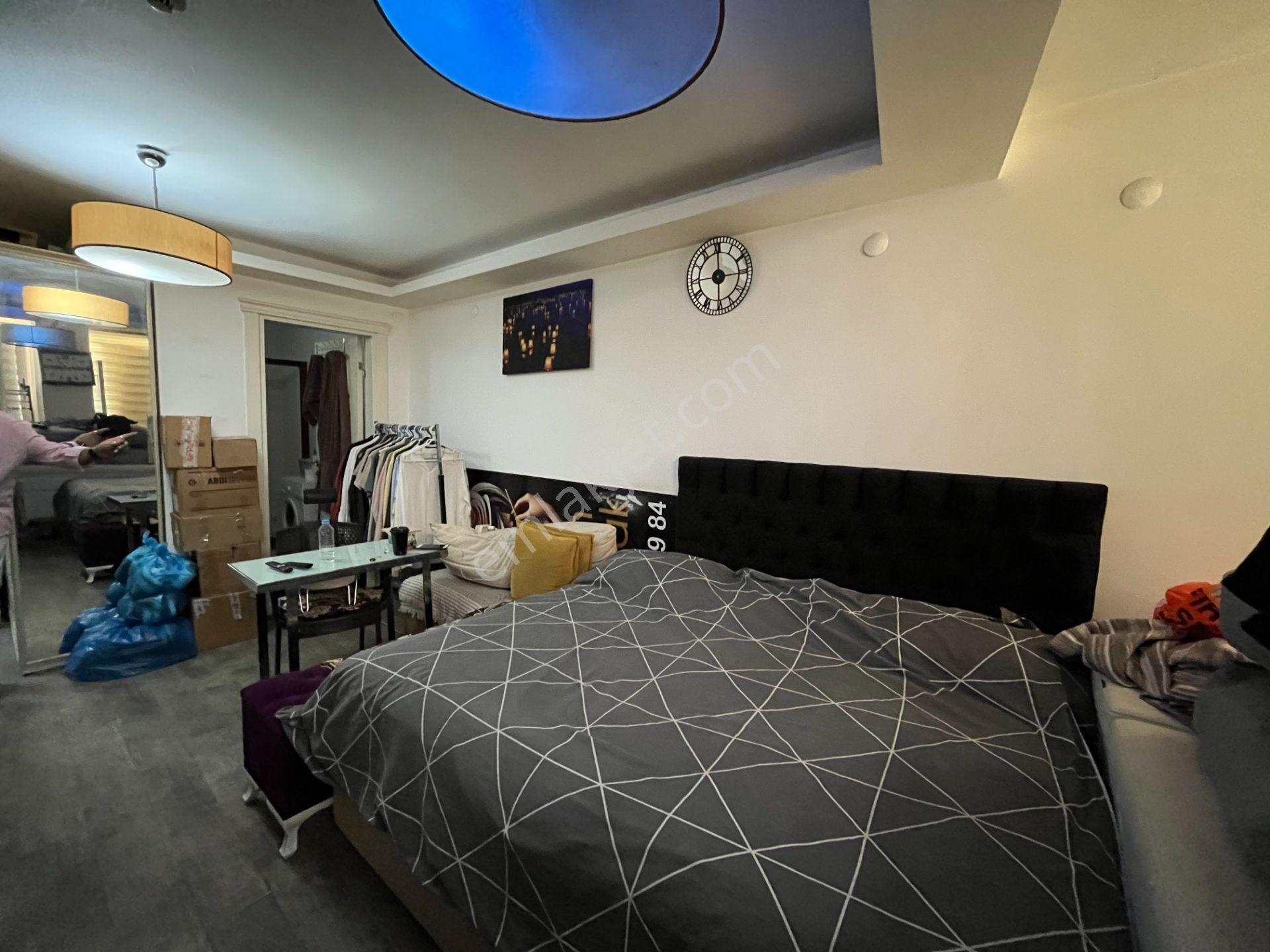 Seferihisar Pazaryeri Girişinde Kiralık Köşe Konumlu 2+1 Ofis - Görsel 8