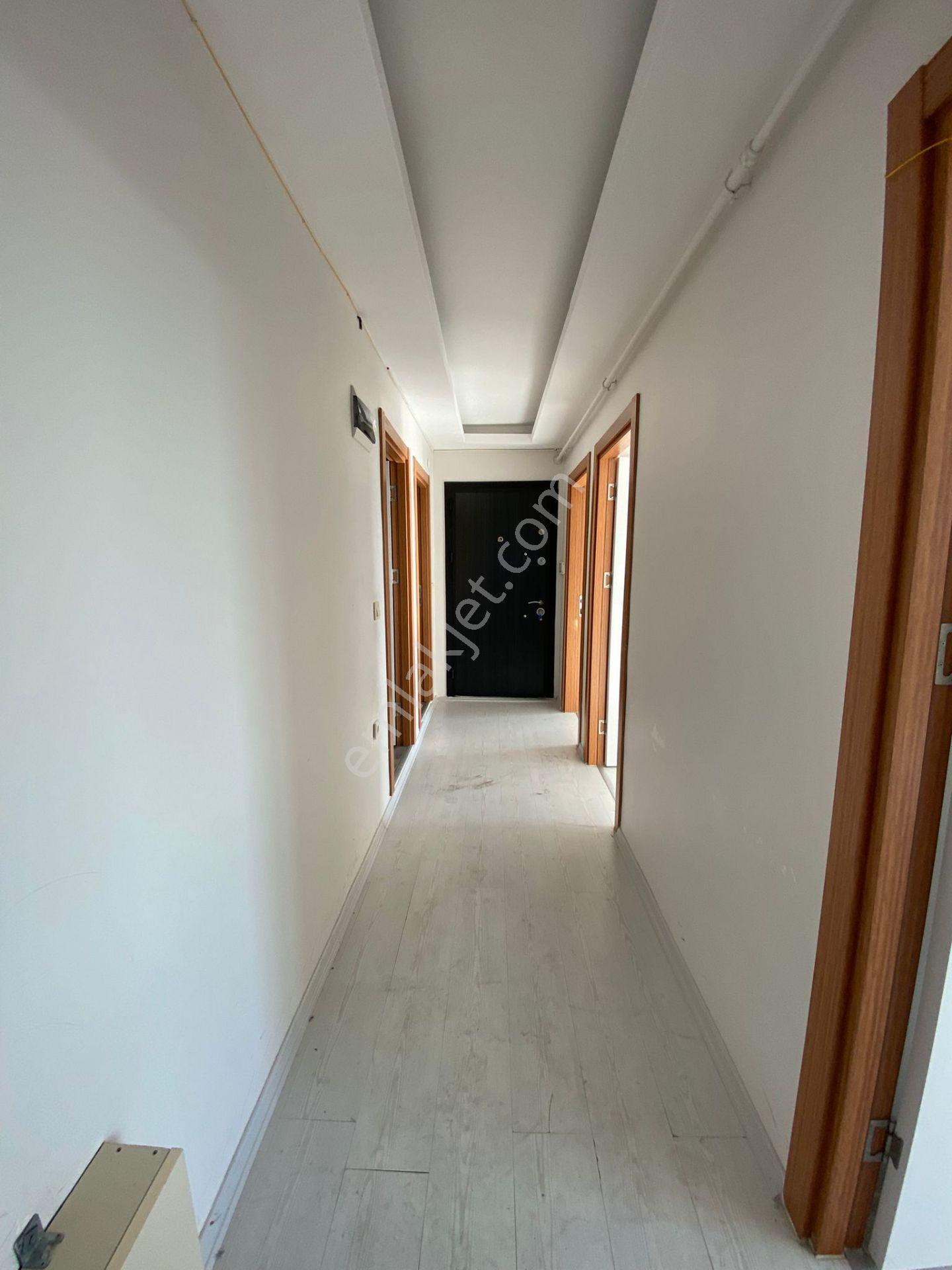 İletişim'den Eyüp Sultan Yeşilpınar Butik Site Manzaralı 7.kat 2+1 90 M2 Satılık Daire - Görsel 15