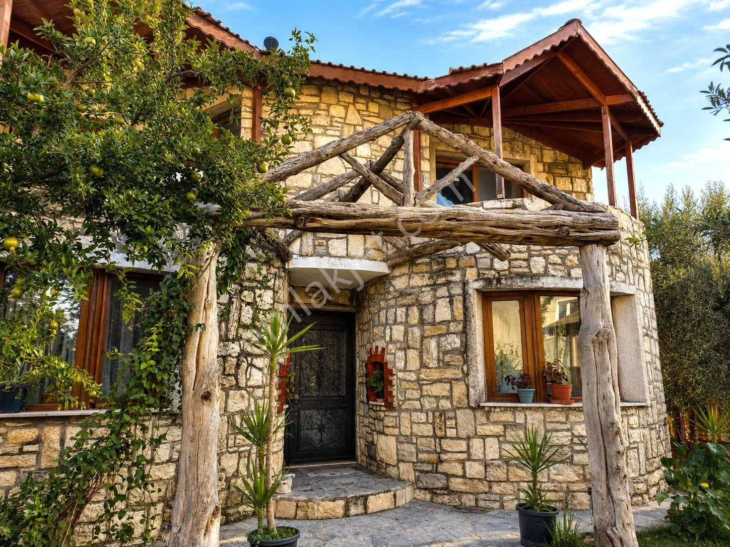 Urla Kuşçular'da 513 M² Arsa İçerisinde Müstakil Orijinal Taş Ev - Görsel 12