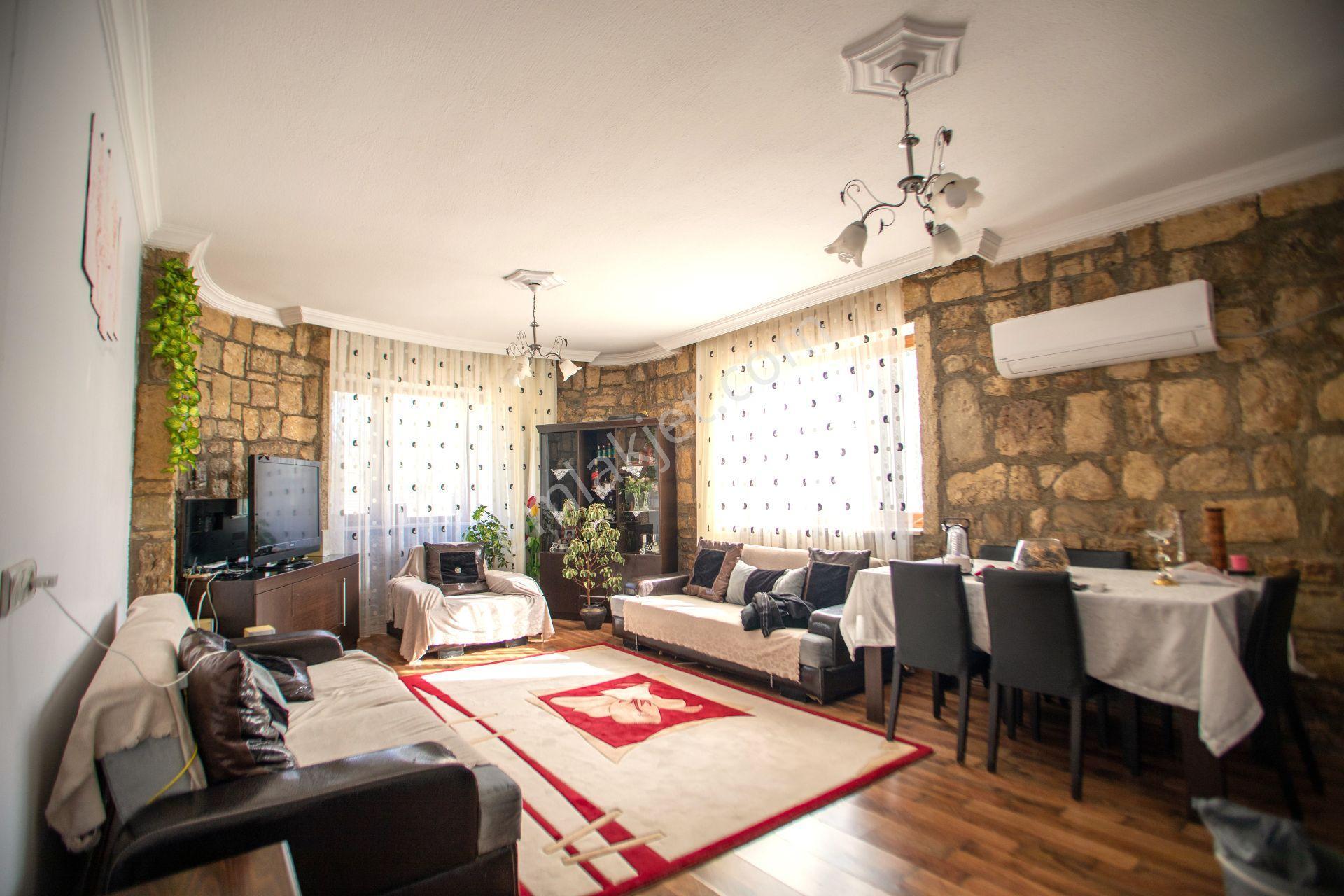 Urla Kuşçular'da 513 M² Arsa İçerisinde Müstakil Orijinal Taş Ev - Görsel 15