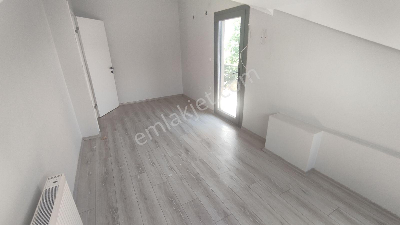 İlkon'dan Merkezi Konumda Satılık 2+1 Fırsat Çatı Dubleks Daire - Görsel 27