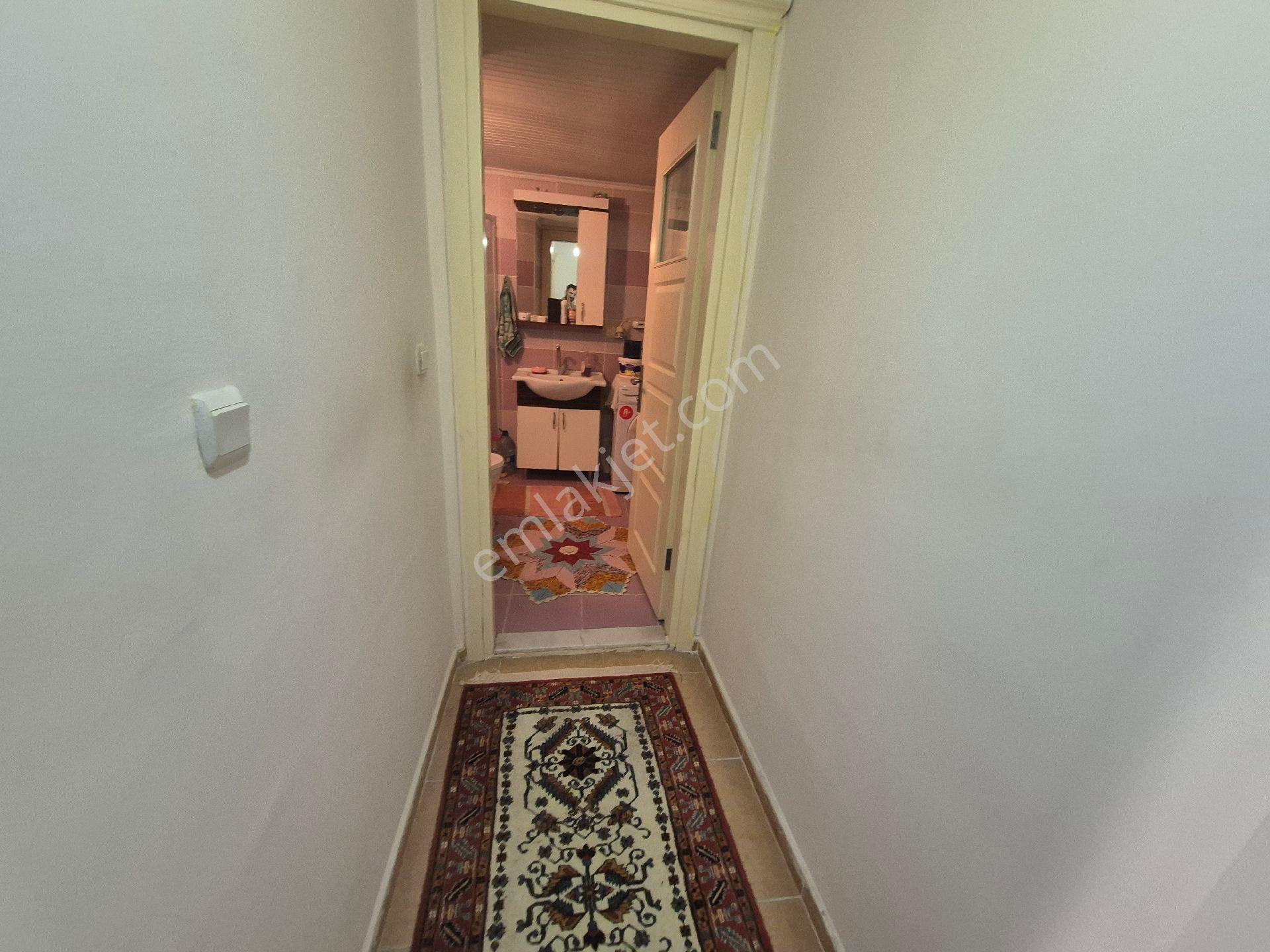 Yeşilyurt Yıldız Caddesi Yakını 2+1 Satılık Daire - Görsel 11