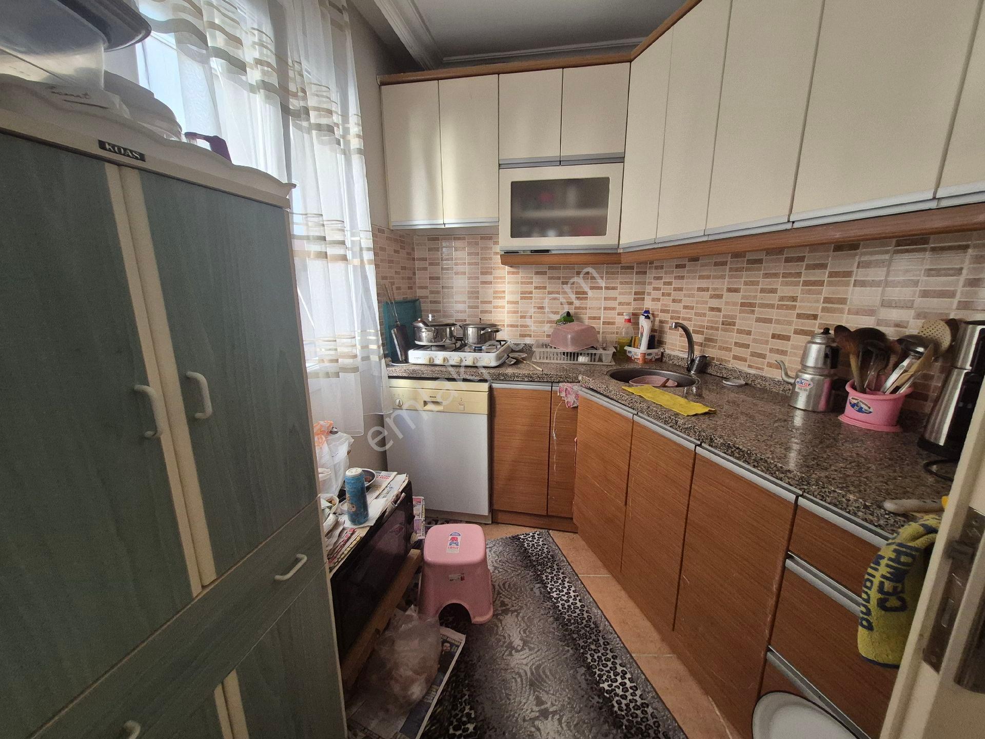 Yeşilyurt Yıldız Caddesi Yakını 2+1 Satılık Daire - Görsel 9